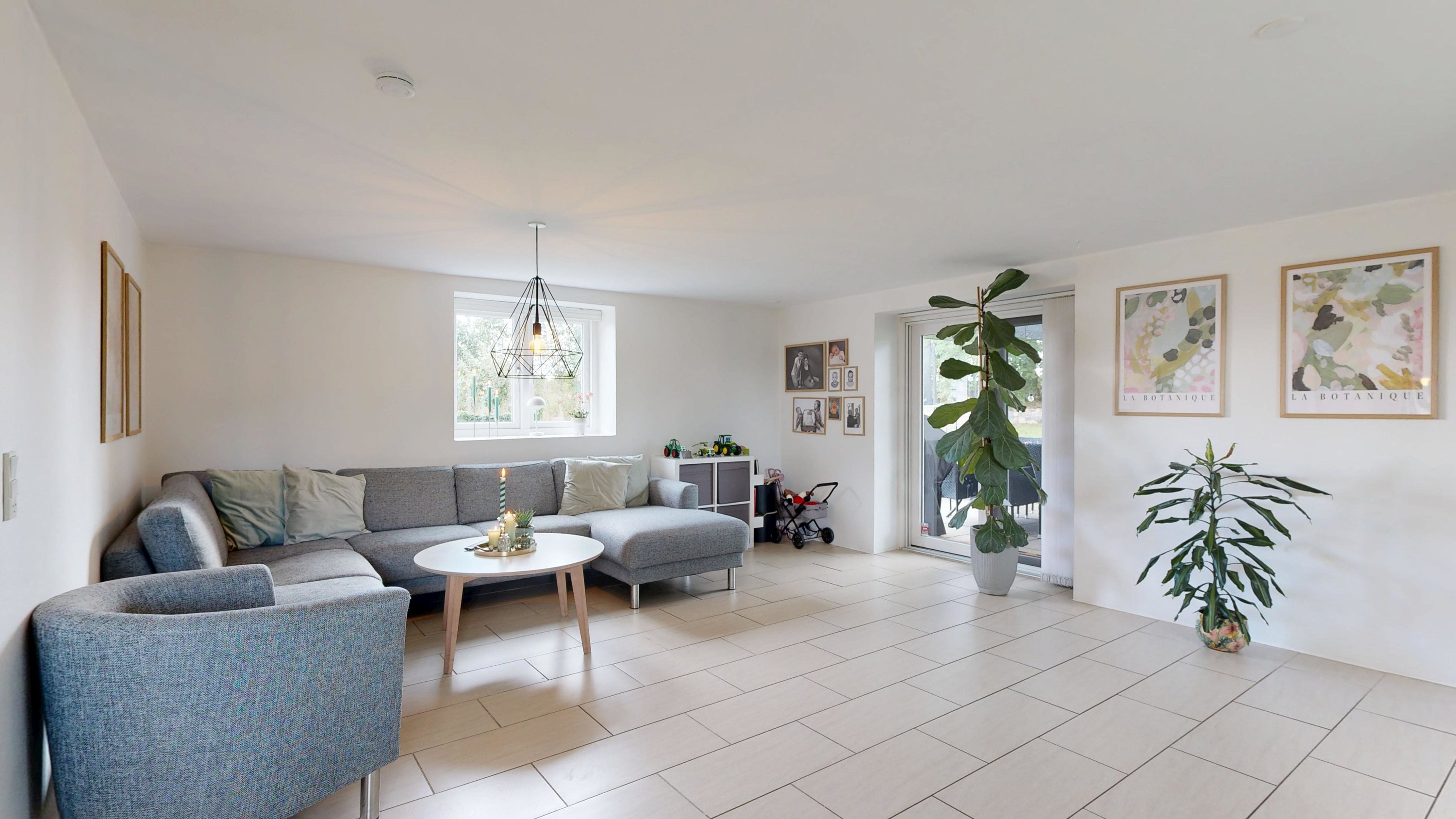 Fremhævet stue billede i fuldskærmstilstand. Billede af Eriksborgvej 46, Grauballe, 8600 Silkeborg