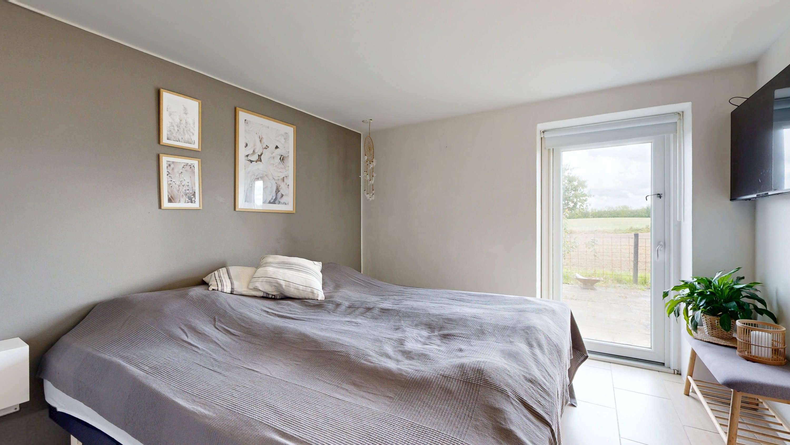 Fremhævet soveværelse billede i fuldskærmstilstand. Billede af Eriksborgvej 46, Grauballe, 8600 Silkeborg