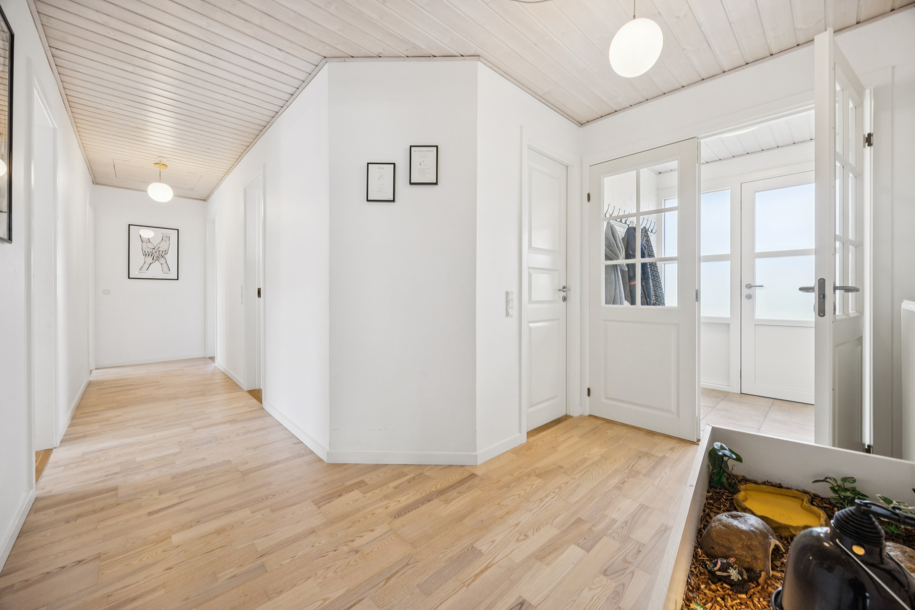 Fremhævet gang billede i fuldskærmstilstand. Billede af Østerhavensvej 3, 9362 Gandrup