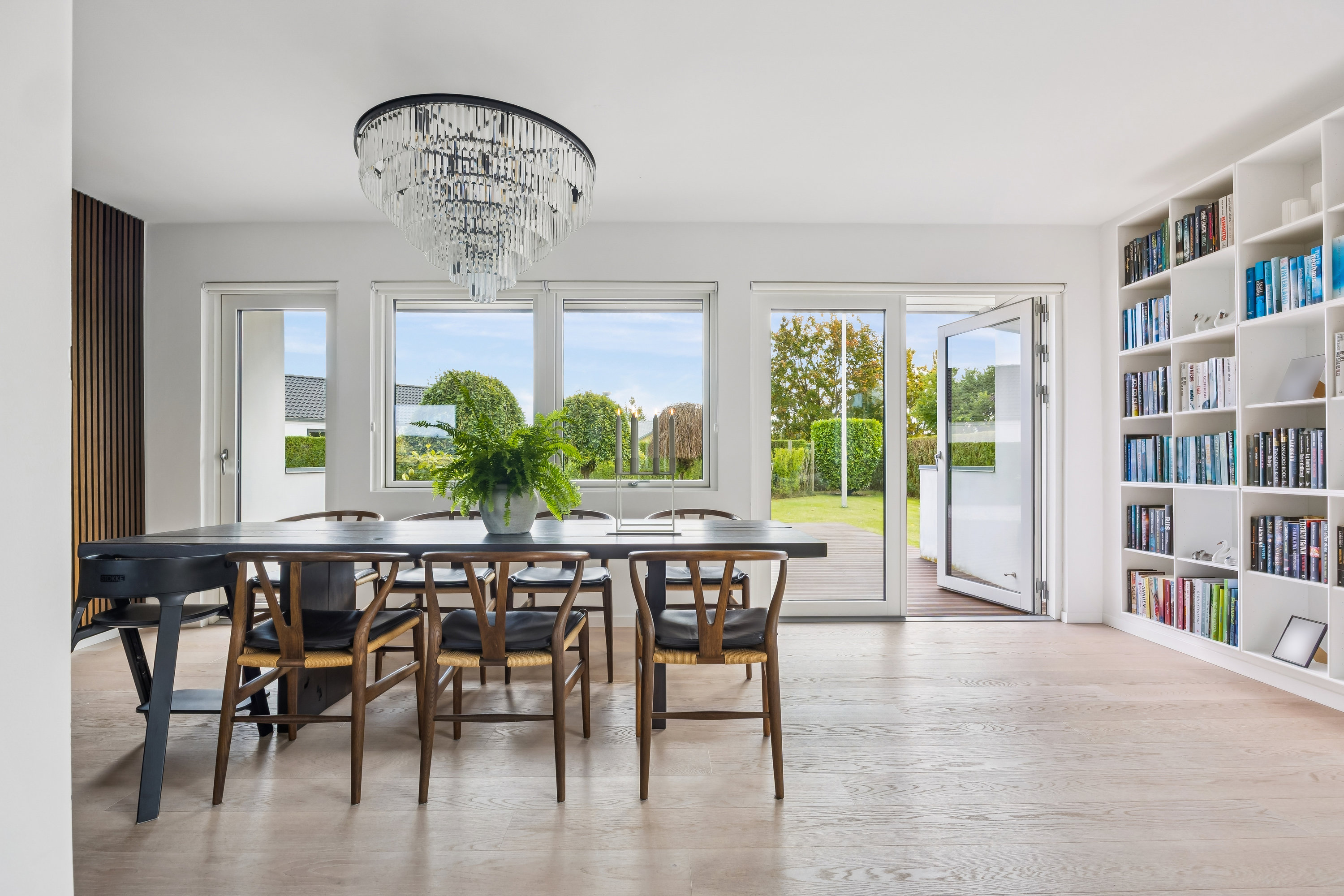 Fremhævet spisestue billede i fuldskærmstilstand. Billede af Alperosevej 20, 4600 Køge