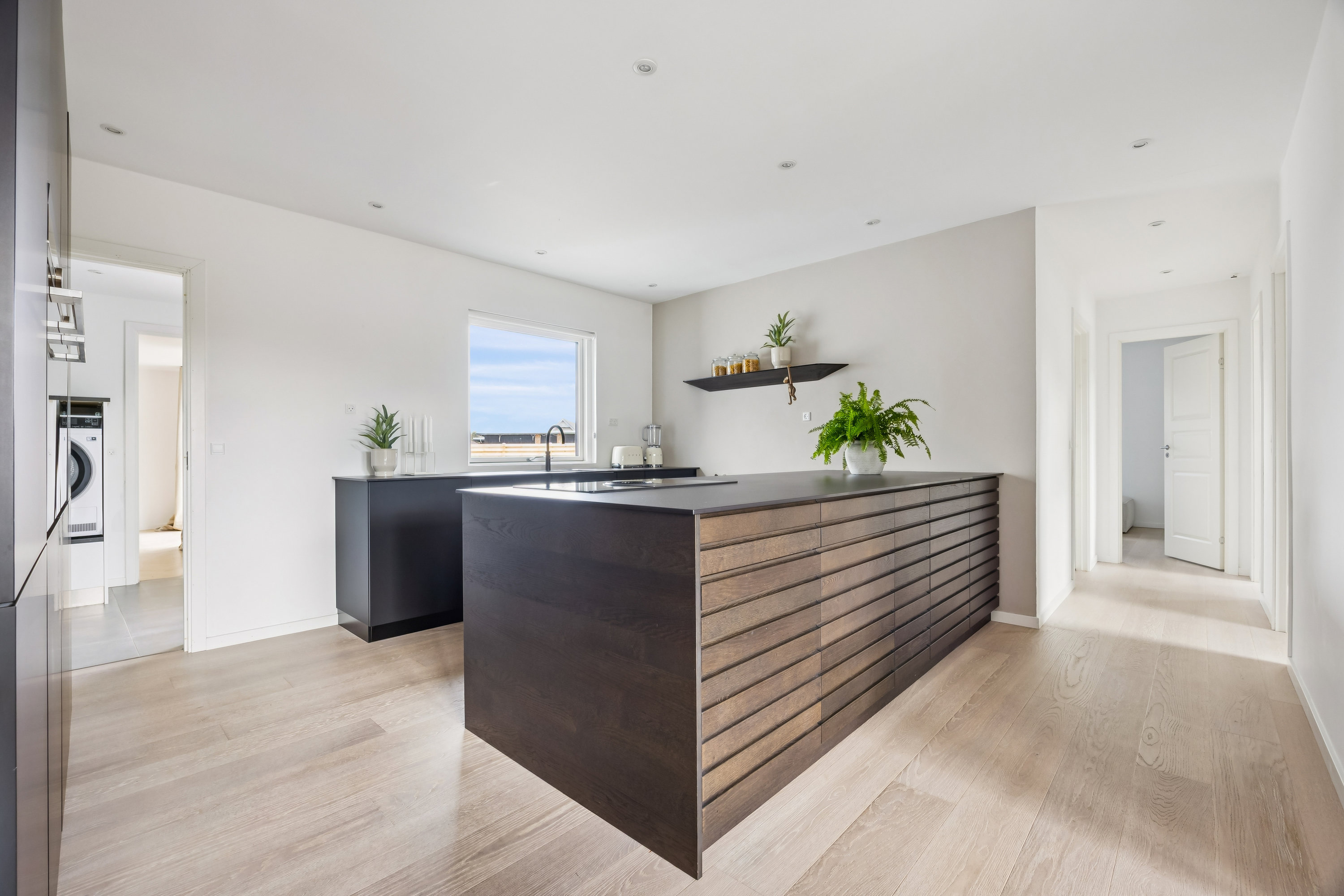 Fremhævet køkken billede i fuldskærmstilstand. Billede af Alperosevej 20, 4600 Køge