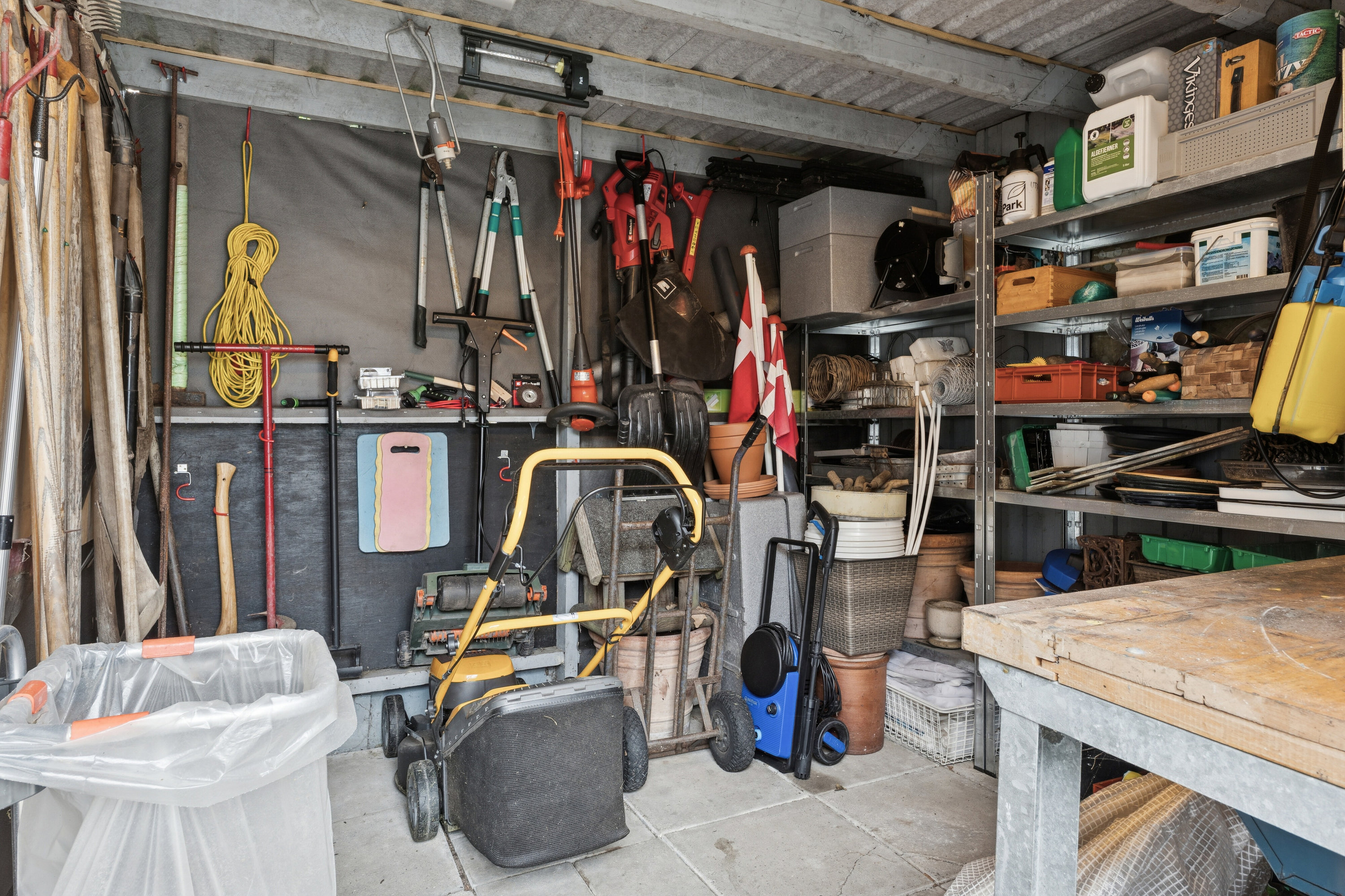 Fremhævet garage billede i fuldskærmstilstand. Billede af Johs Olsens Vej 8, 4500 Nykøbing Sj