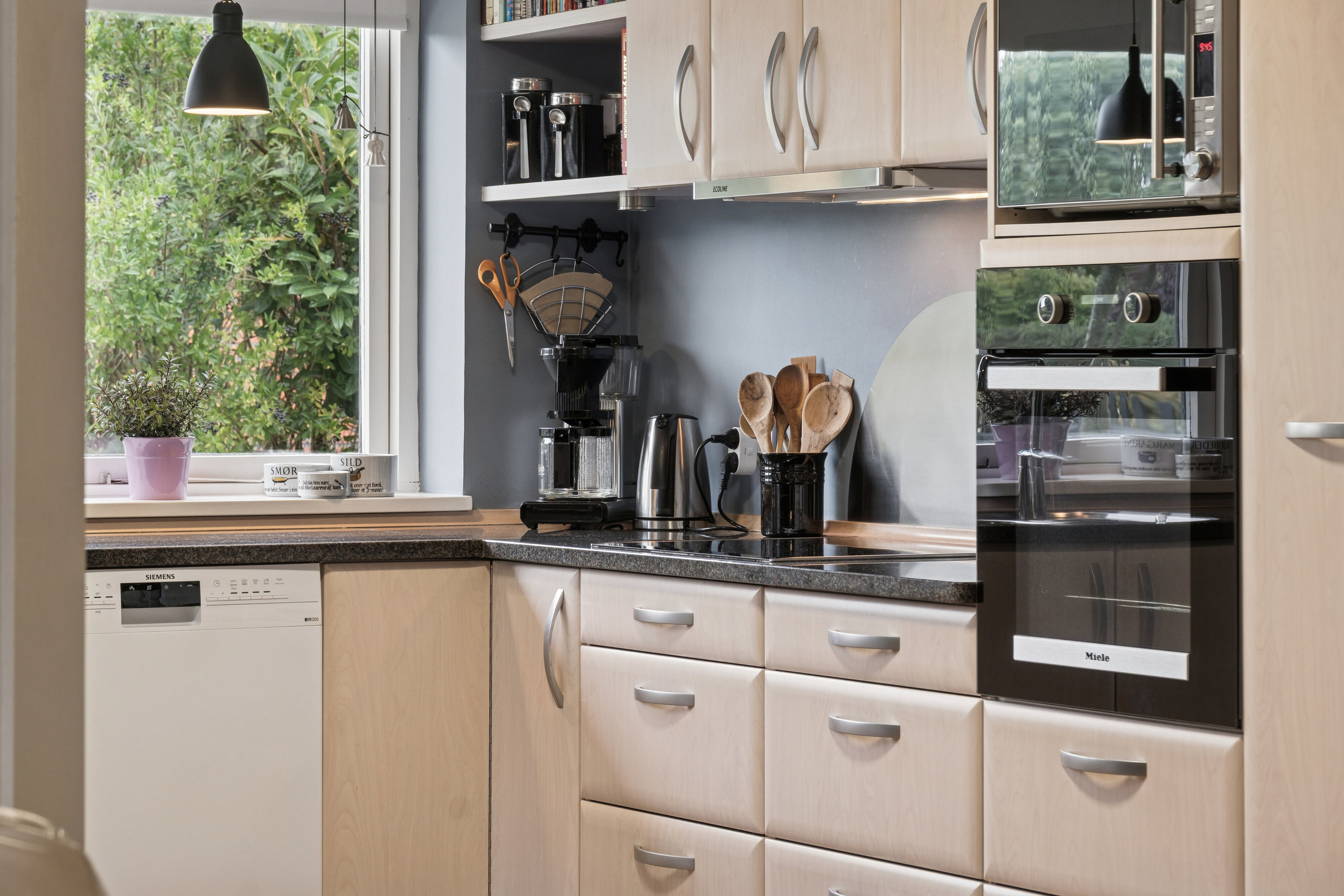 Fremhævet køkken billede i fuldskærmstilstand. Billede af Johs Olsens Vej 8, 4500 Nykøbing Sj