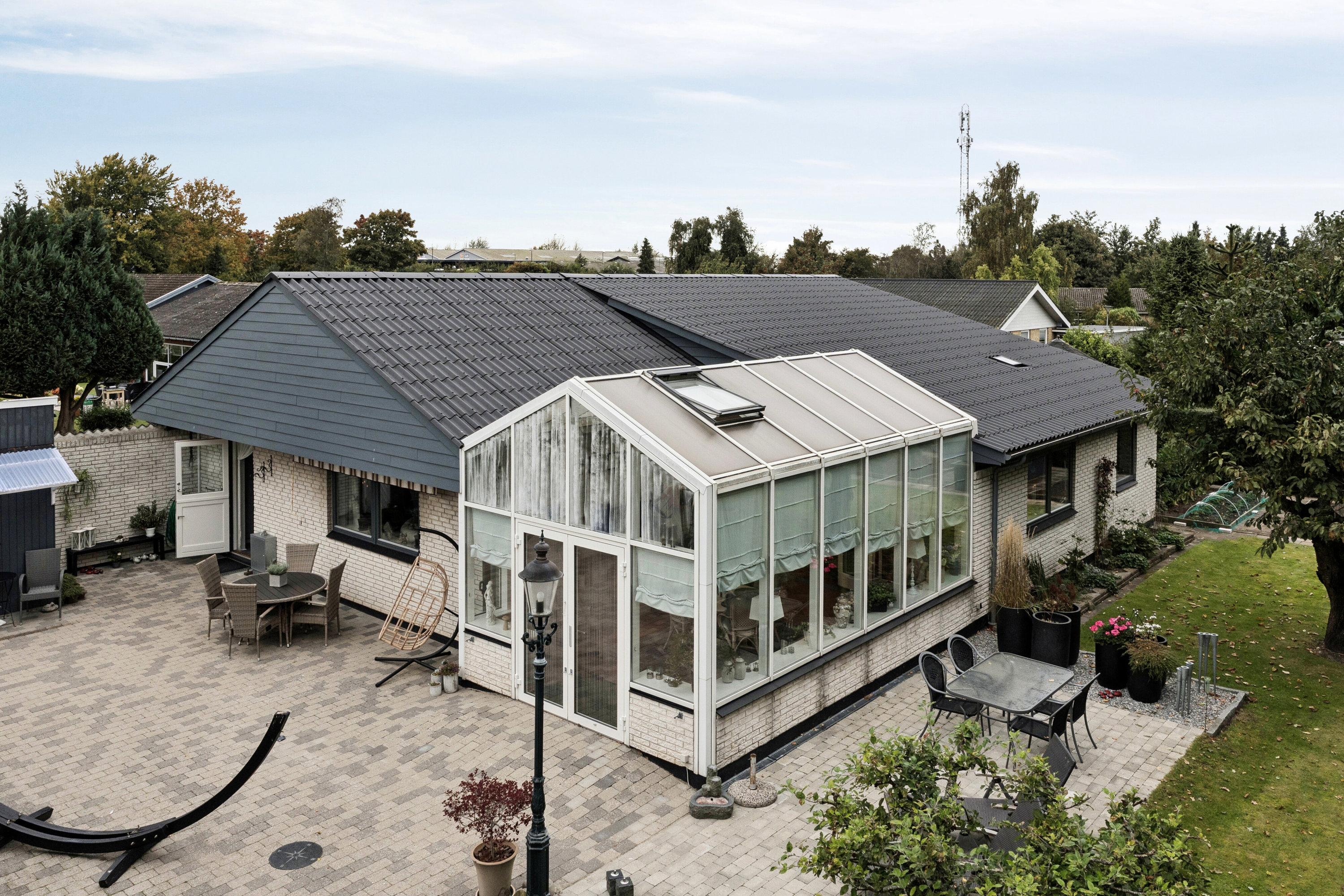 Fremhævet set fra vejen billede i fuldskærmstilstand. Billede af Johs Olsens Vej 8, 4500 Nykøbing Sj