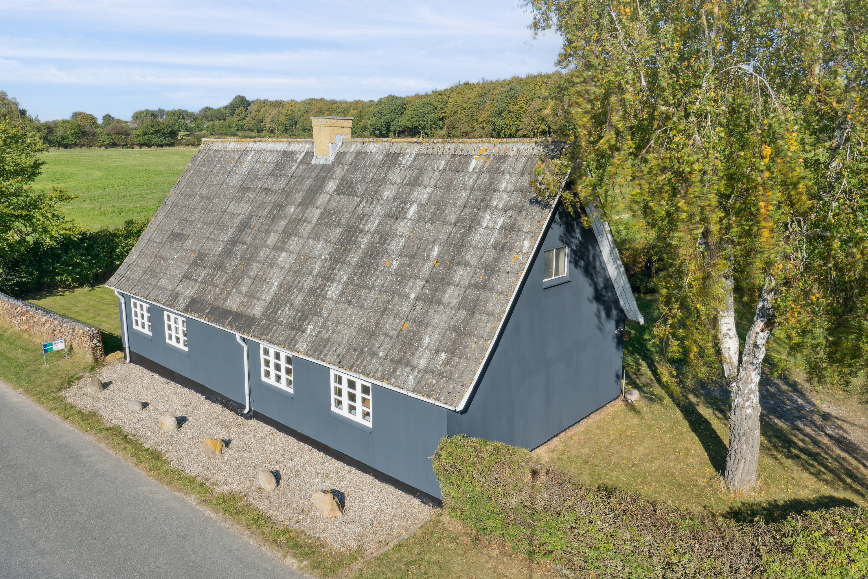 Fremhævet set fra vejen billede i fuldskærmstilstand. Billede af Østerskovvej 37, Østerskov, 5932 Humble