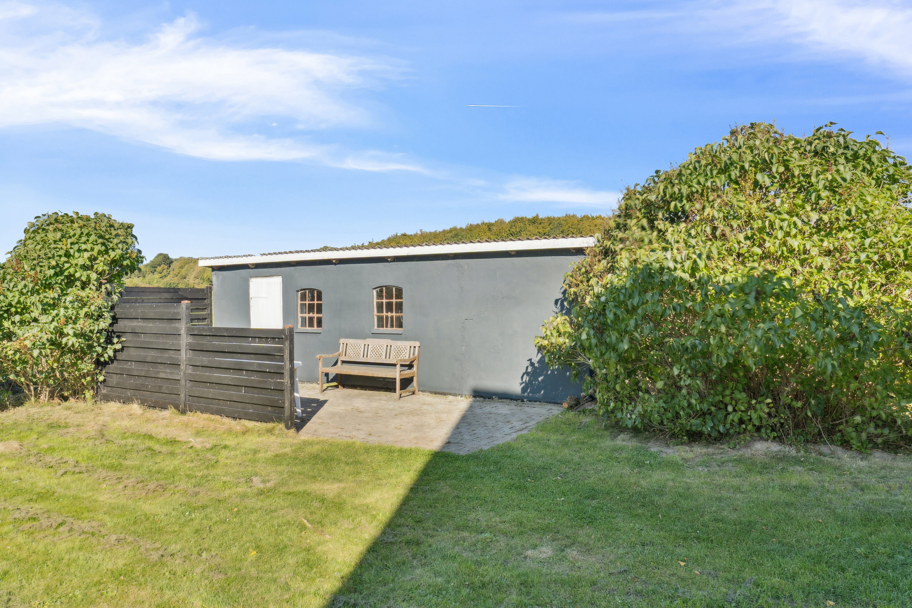 Fremhævet set fra haven billede i fuldskærmstilstand. Billede af Østerskovvej 37, Østerskov, 5932 Humble