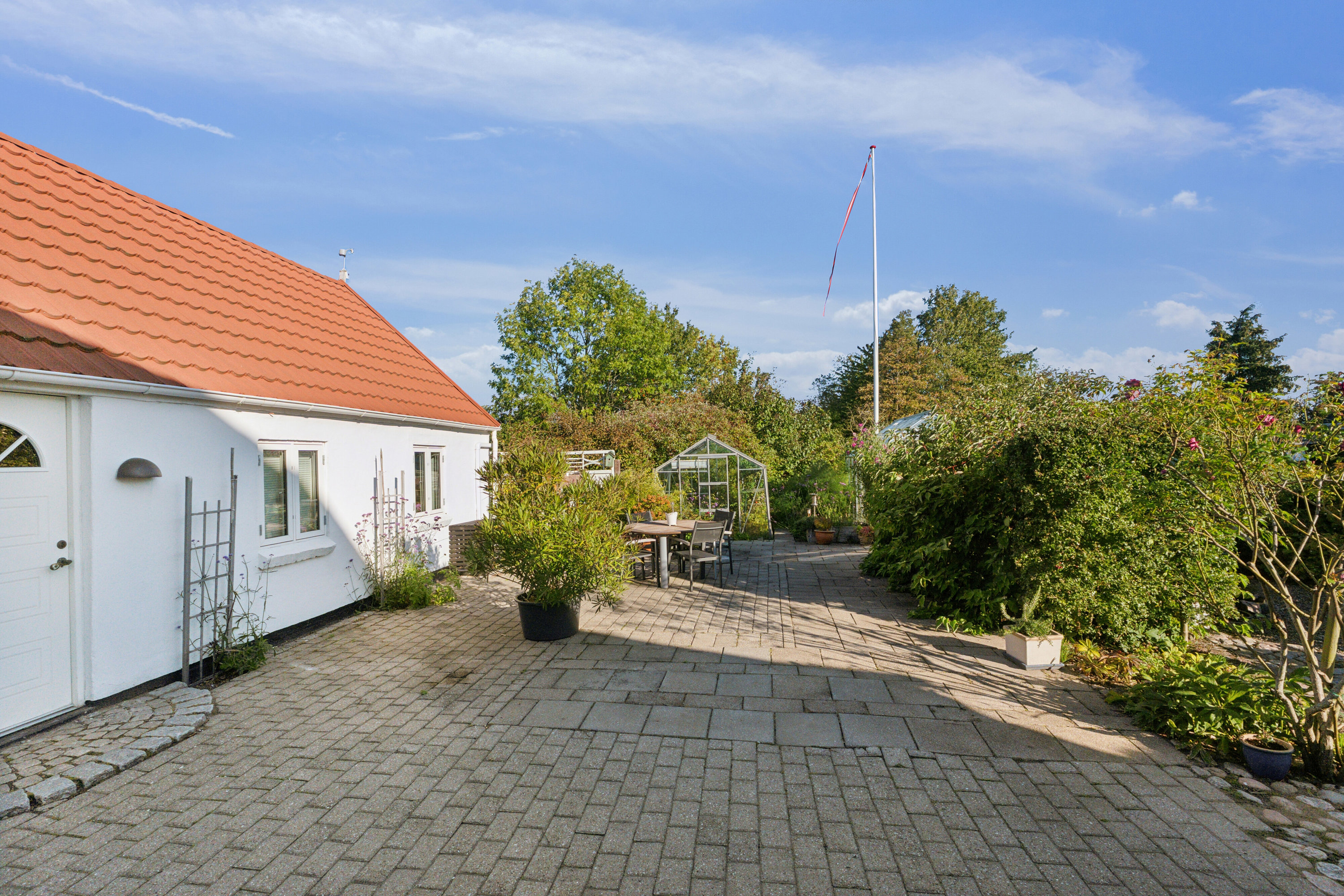 Fremhævet set fra vejen billede i fuldskærmstilstand. Billede af Næstvedvej 71, 4230 Skælskør