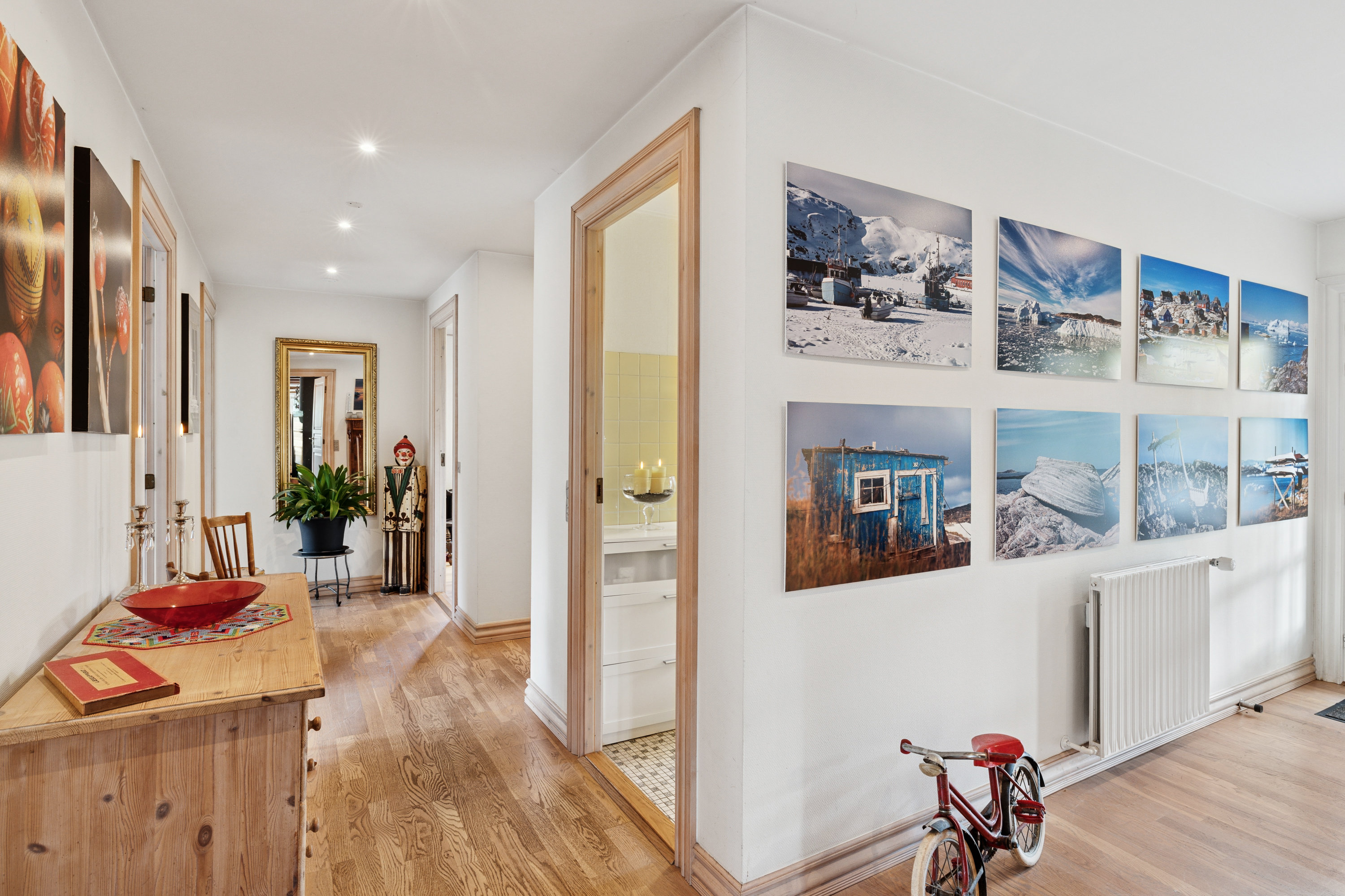 Fremhævet stue billede i fuldskærmstilstand. Billede af Ringvej 17, Kølvrå, 7470 Karup J