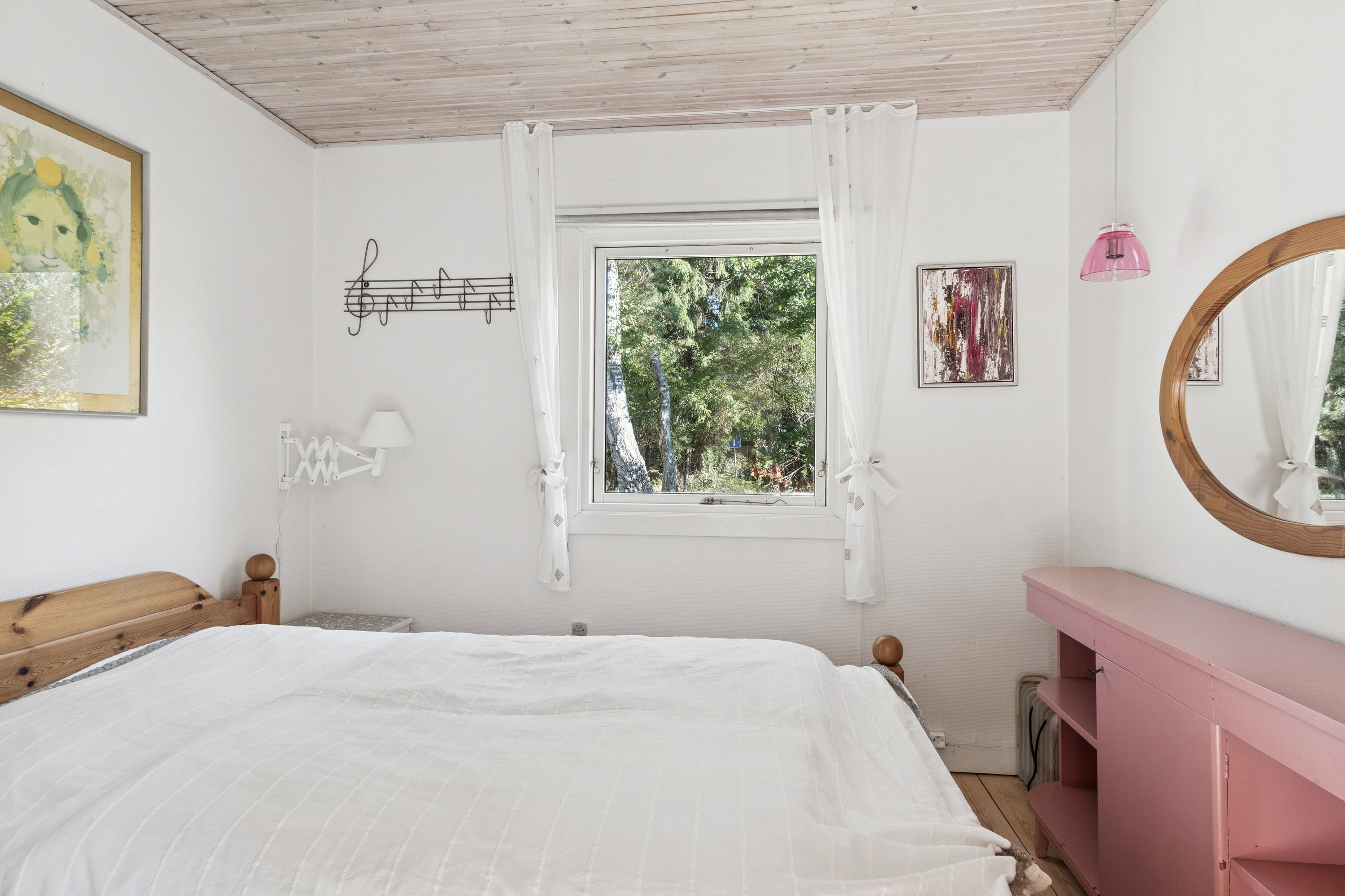 Fremhævet soveværelse billede i fuldskærmstilstand. Billede af Løvevej 3, 4581 Rørvig