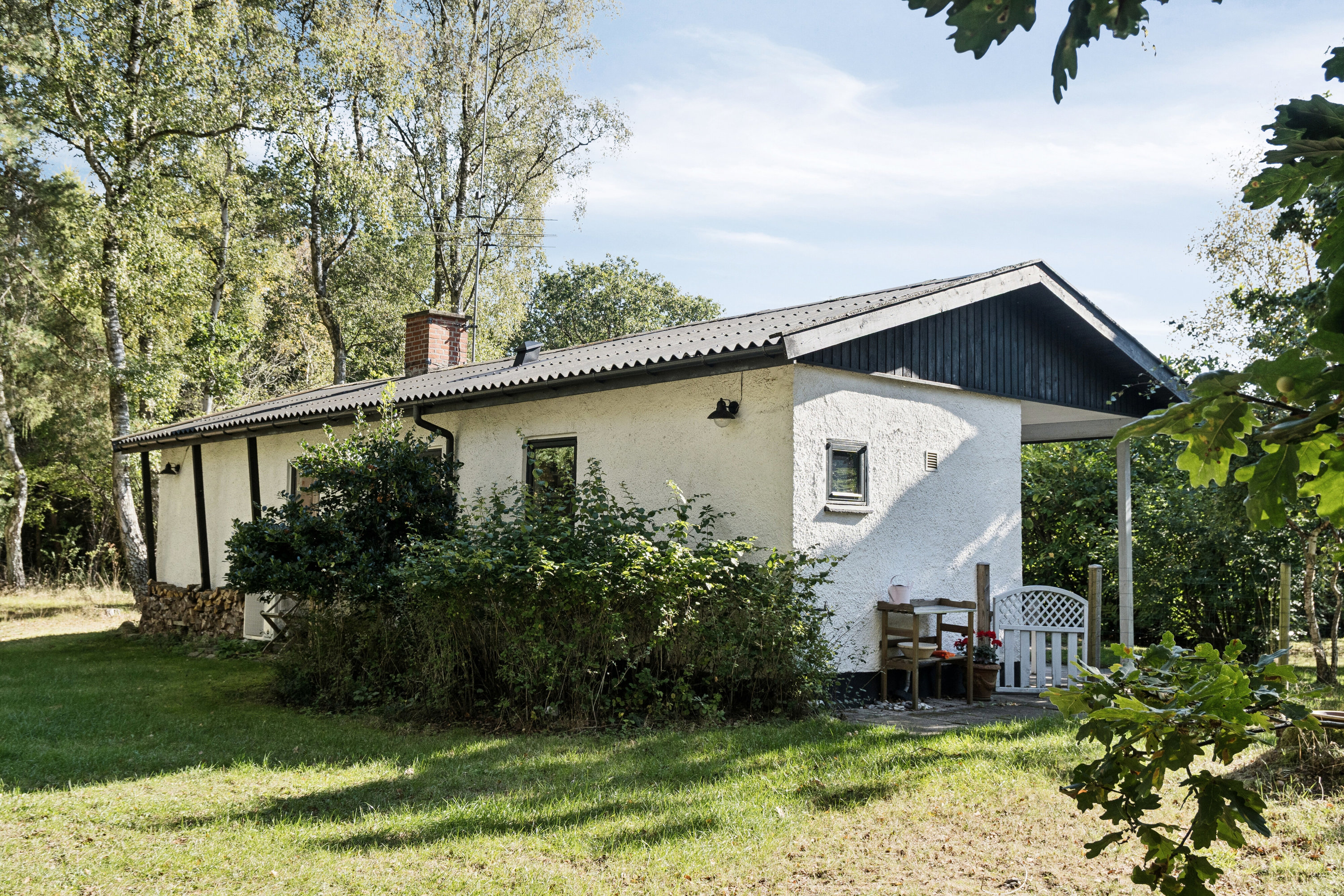 Fremhævet set fra haven billede i fuldskærmstilstand. Billede af Løvevej 3, 4581 Rørvig