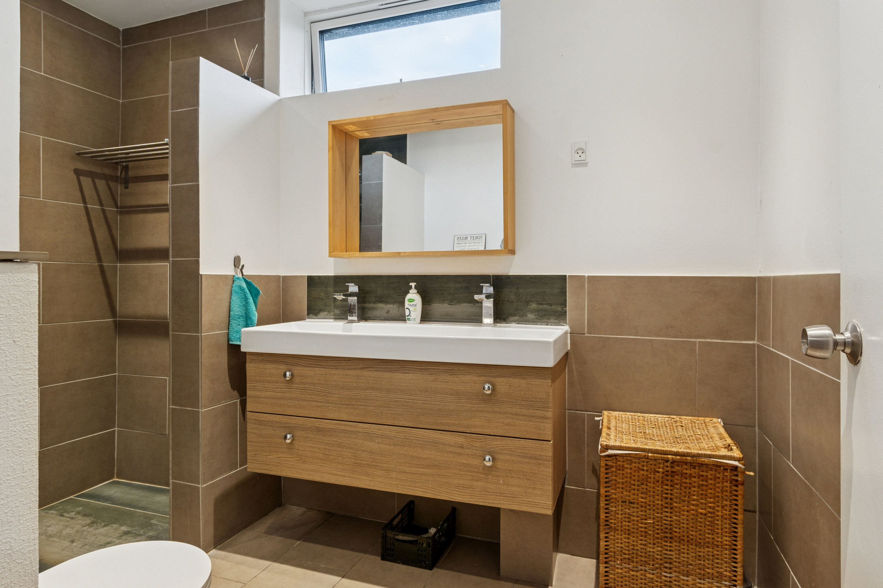 Fremhævet badeværelse billede i fuldskærmstilstand. Billede af Vojensvej 54, 2610 Rødovre