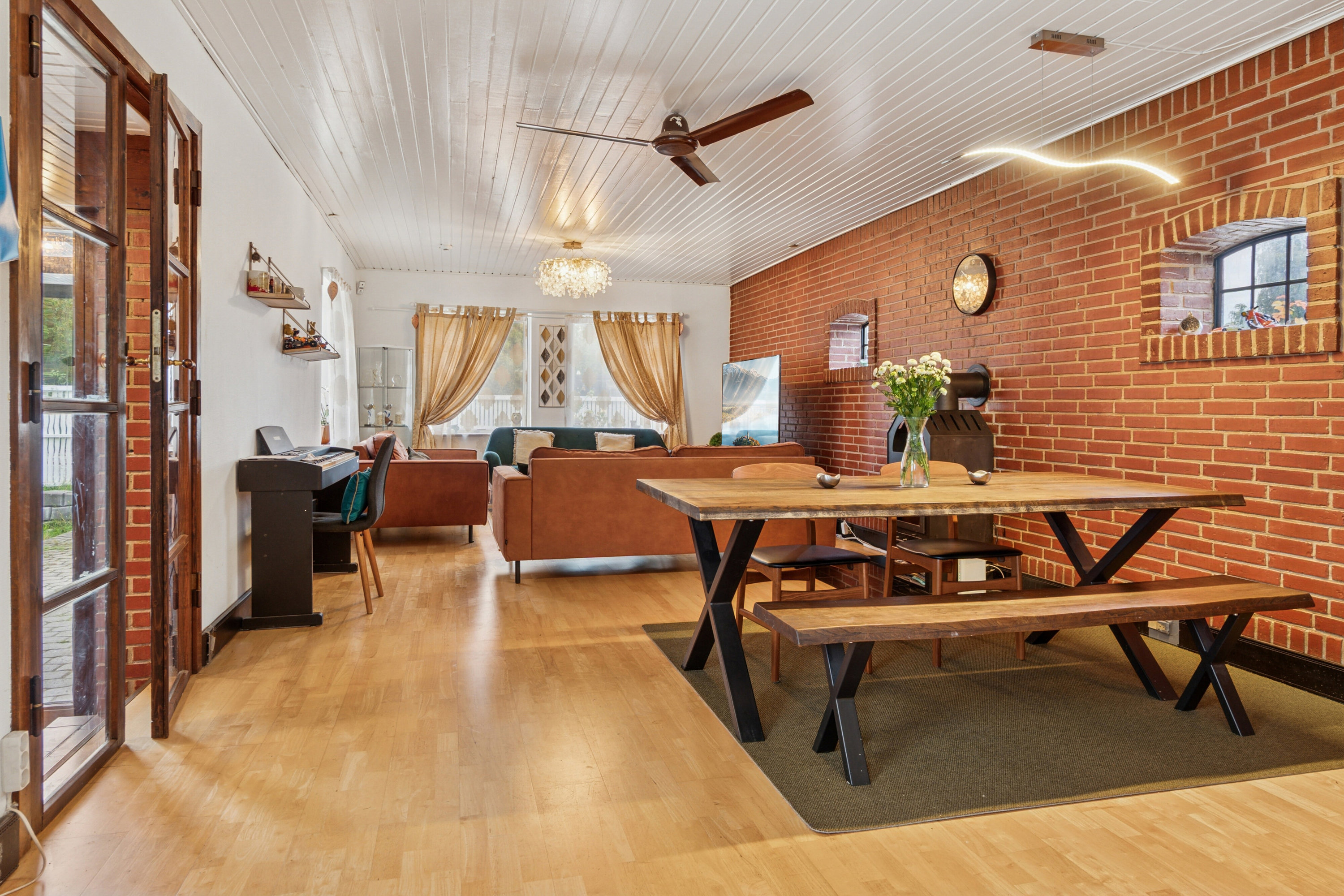 Fremhævet spisestue billede i fuldskærmstilstand. Billede af Vojensvej 54, 2610 Rødovre