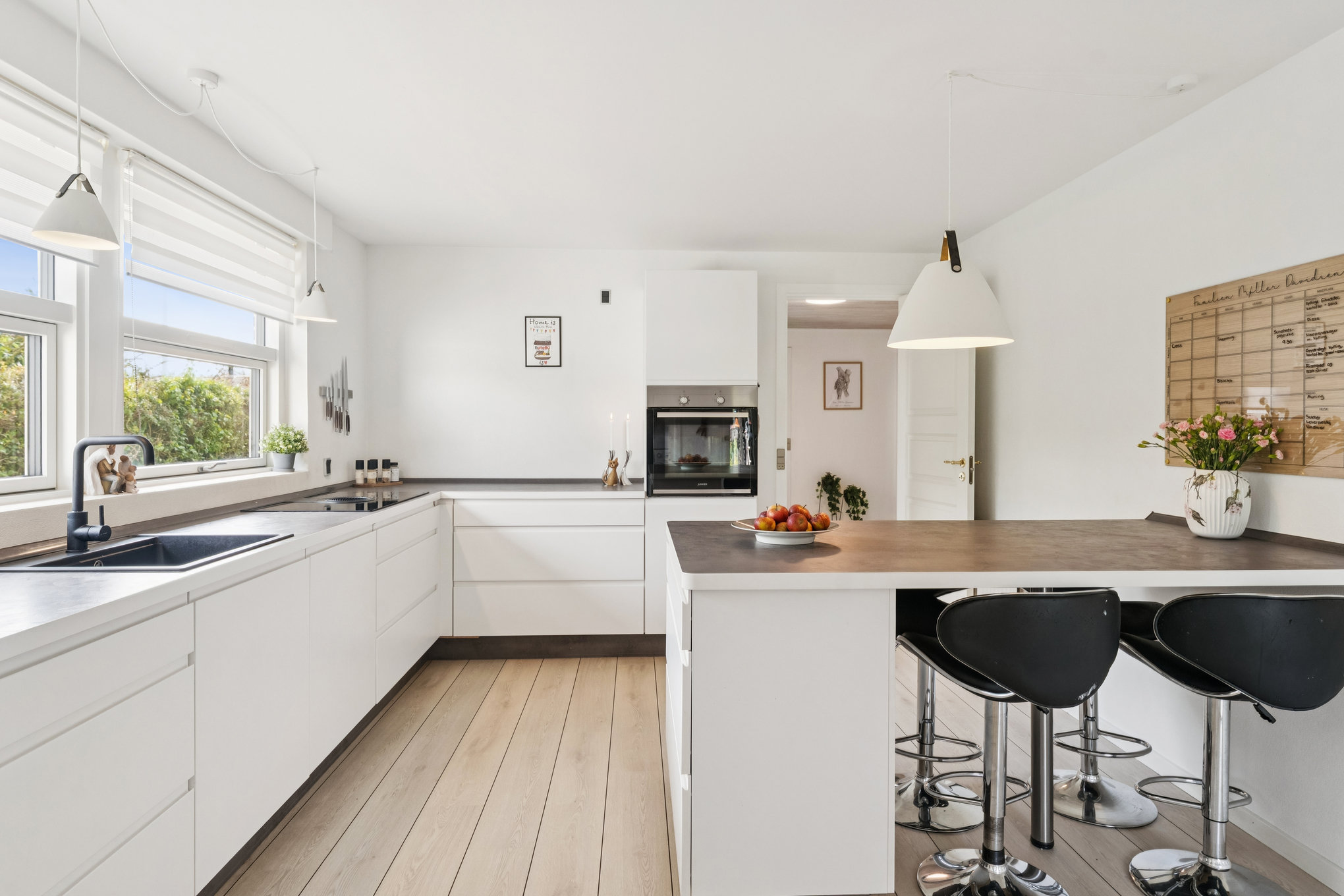 Miniaturebillede 1: køkken. Billede af Klarinetvej 8, 8940 Randers SV