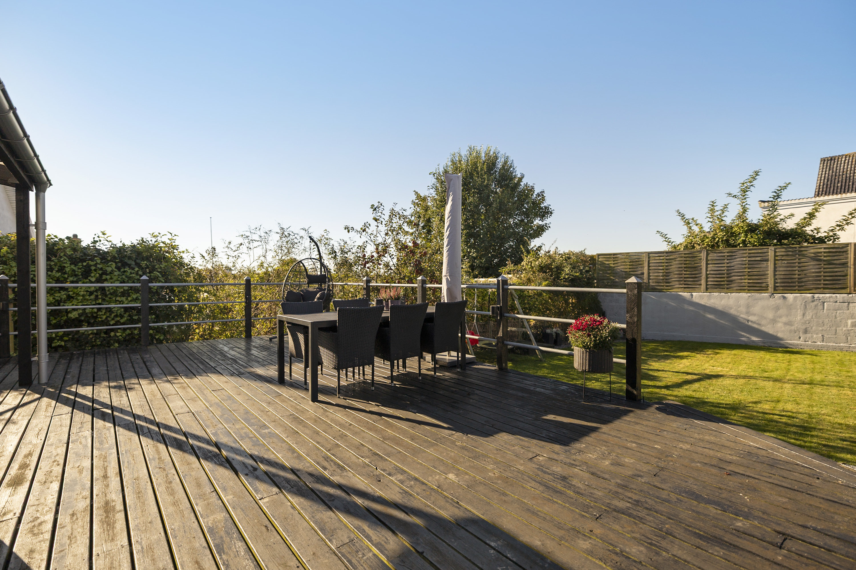 Fremhævet terrasse billede i fuldskærmstilstand. Billede af Lærkevej 23, 4220 Korsør