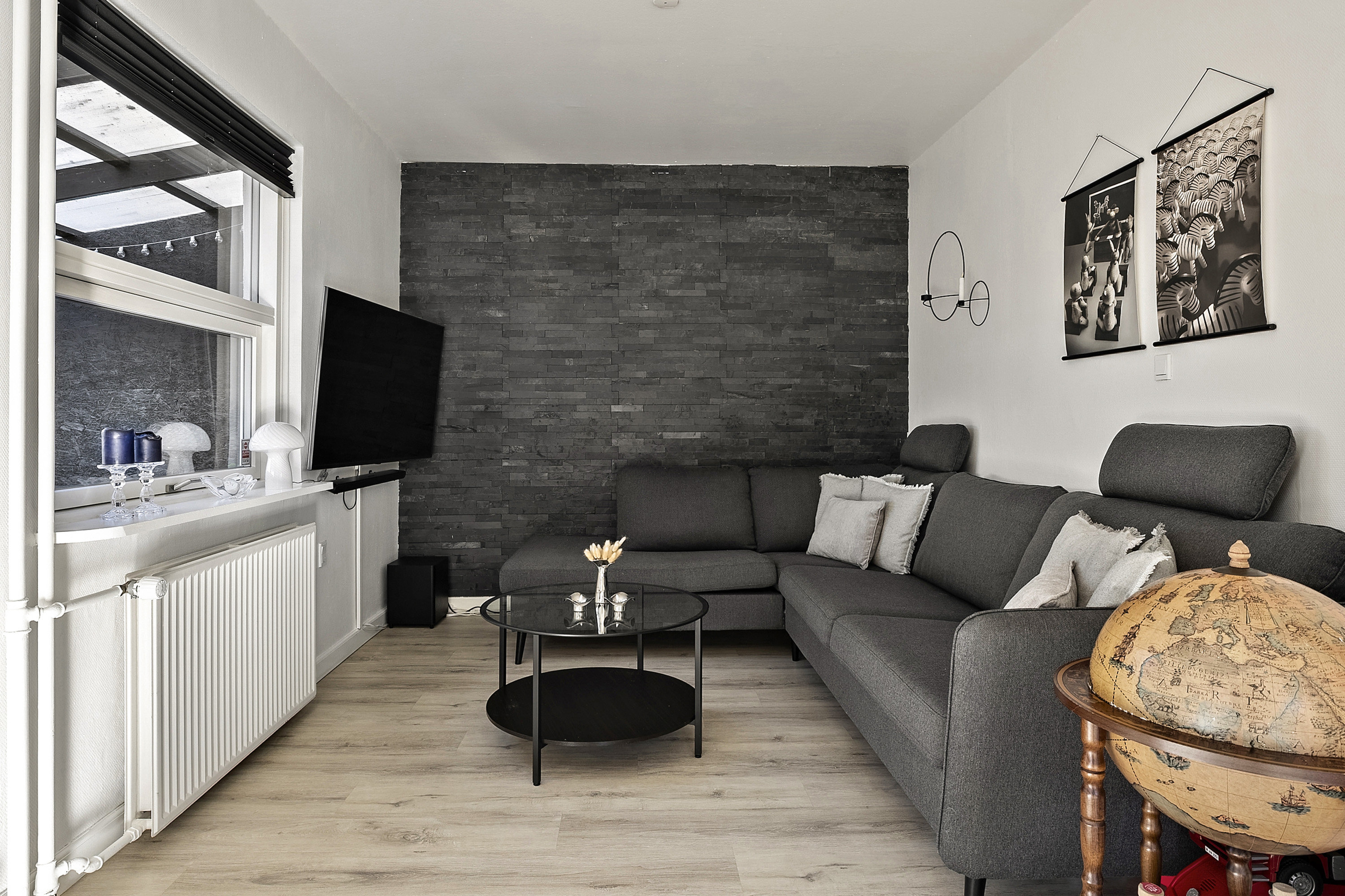 Fremhævet stue billede i fuldskærmstilstand. Billede af Lærkevej 23, 4220 Korsør