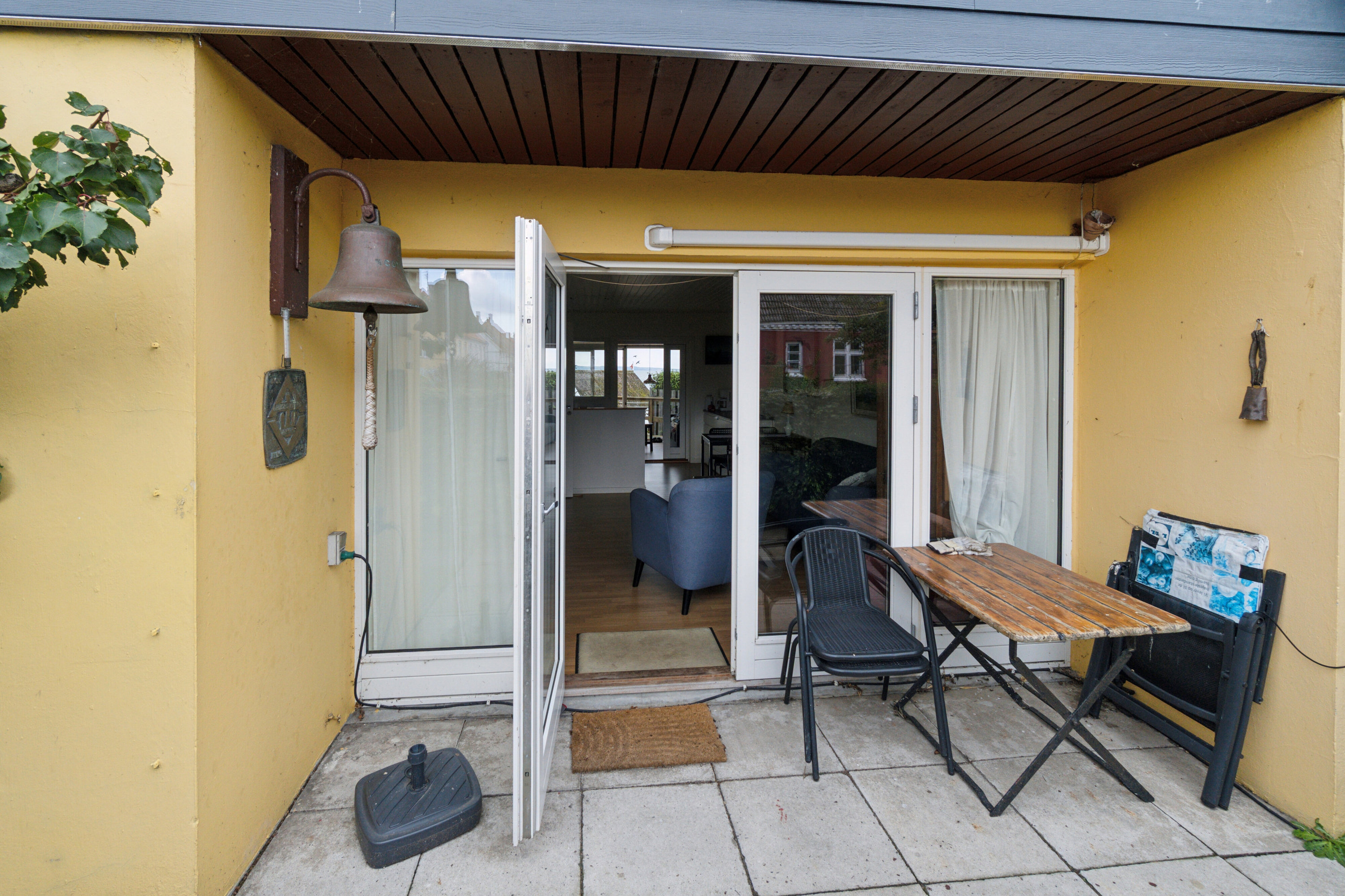 Fremhævet entré billede i fuldskærmstilstand. Billede af Løkkegade 34, Gudhjem, 3760 Gudhjem