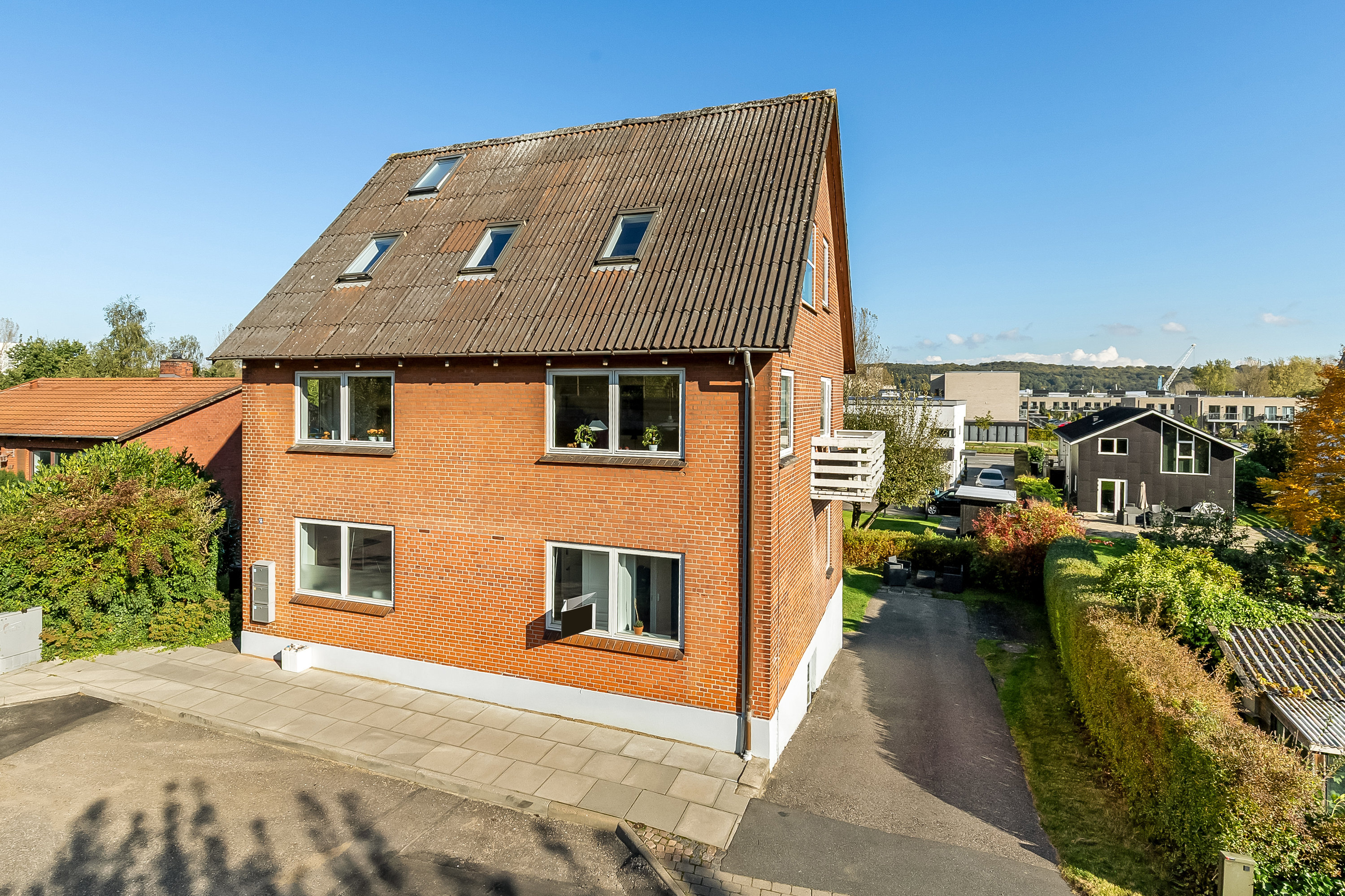 Fremhævet mastefoto billede i fuldskærmstilstand. Billede af Mågevej 55, 1., 7100 Vejle