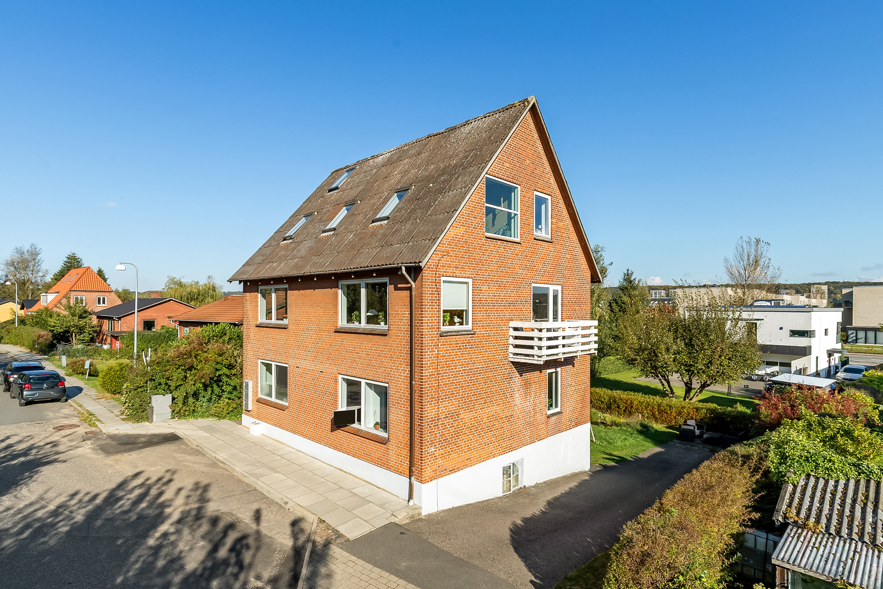 Fremhævet mastefoto billede i fuldskærmstilstand. Billede af Mågevej 55, 1., 7100 Vejle