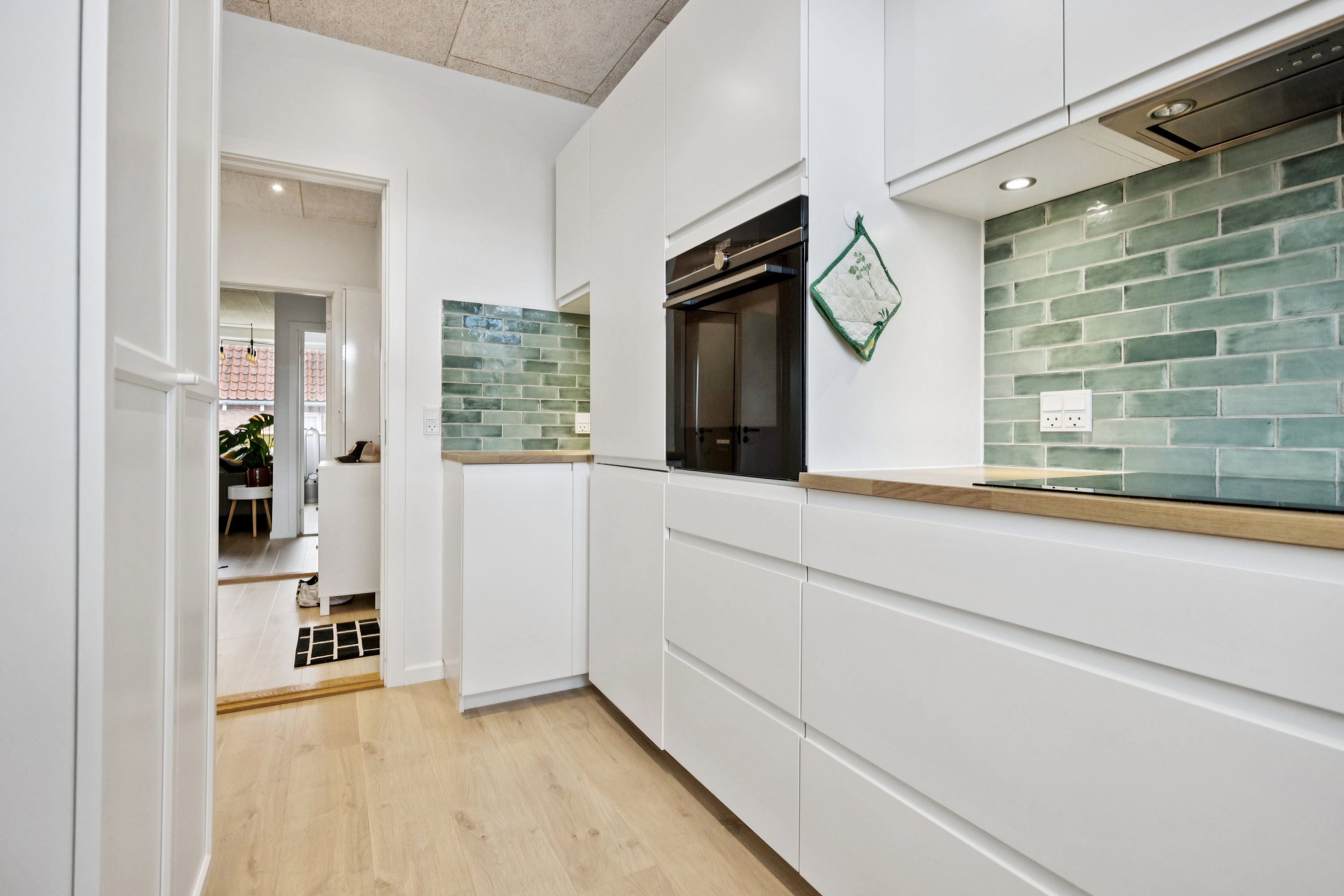 Fremhævet køkken billede i fuldskærmstilstand. Billede af Dronningensgade 13, 2. th., 9400 Nørresundby