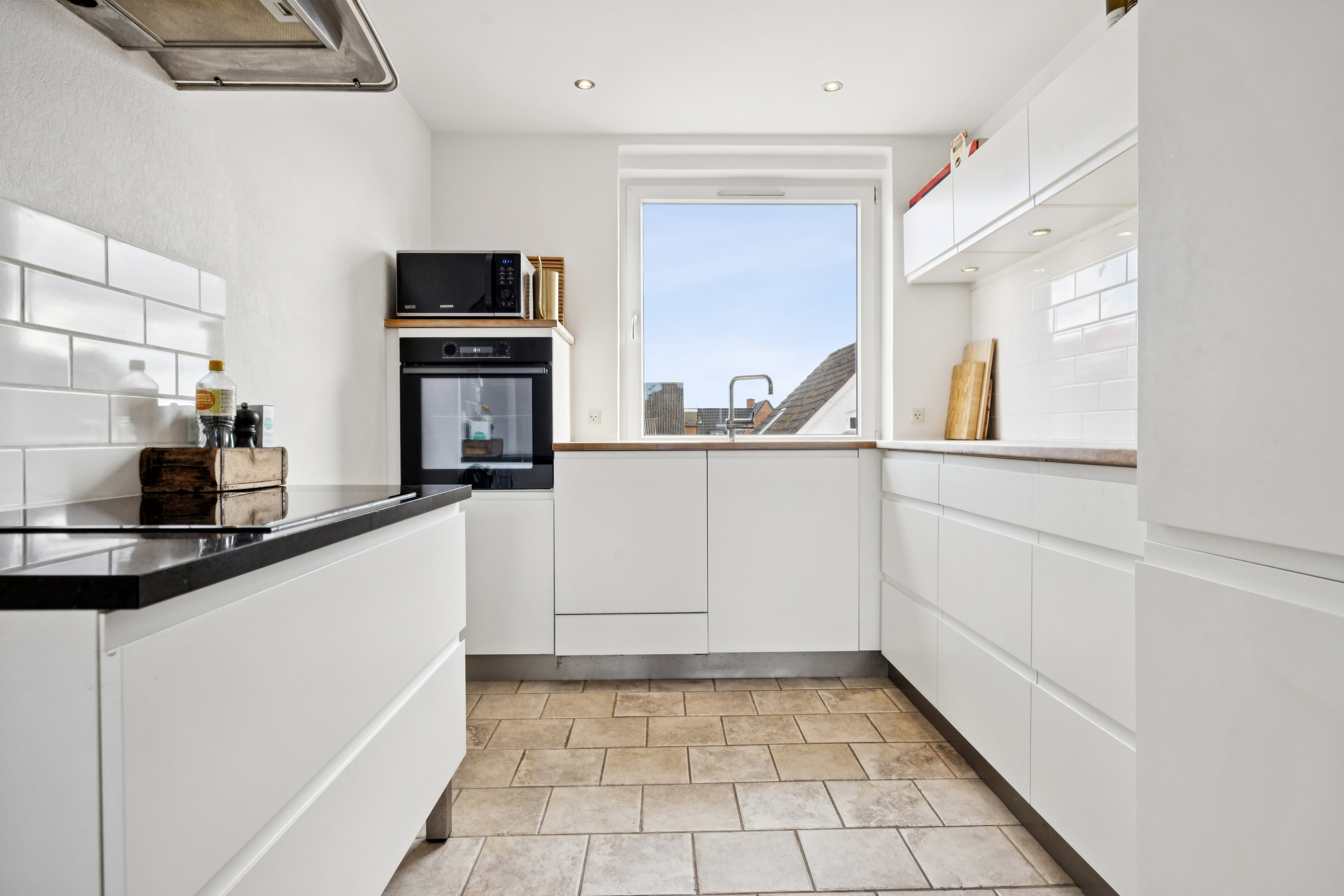 Fremhævet køkken billede i fuldskærmstilstand. Billede af Kongensgade 15, 1. th., 9400 Nørresundby