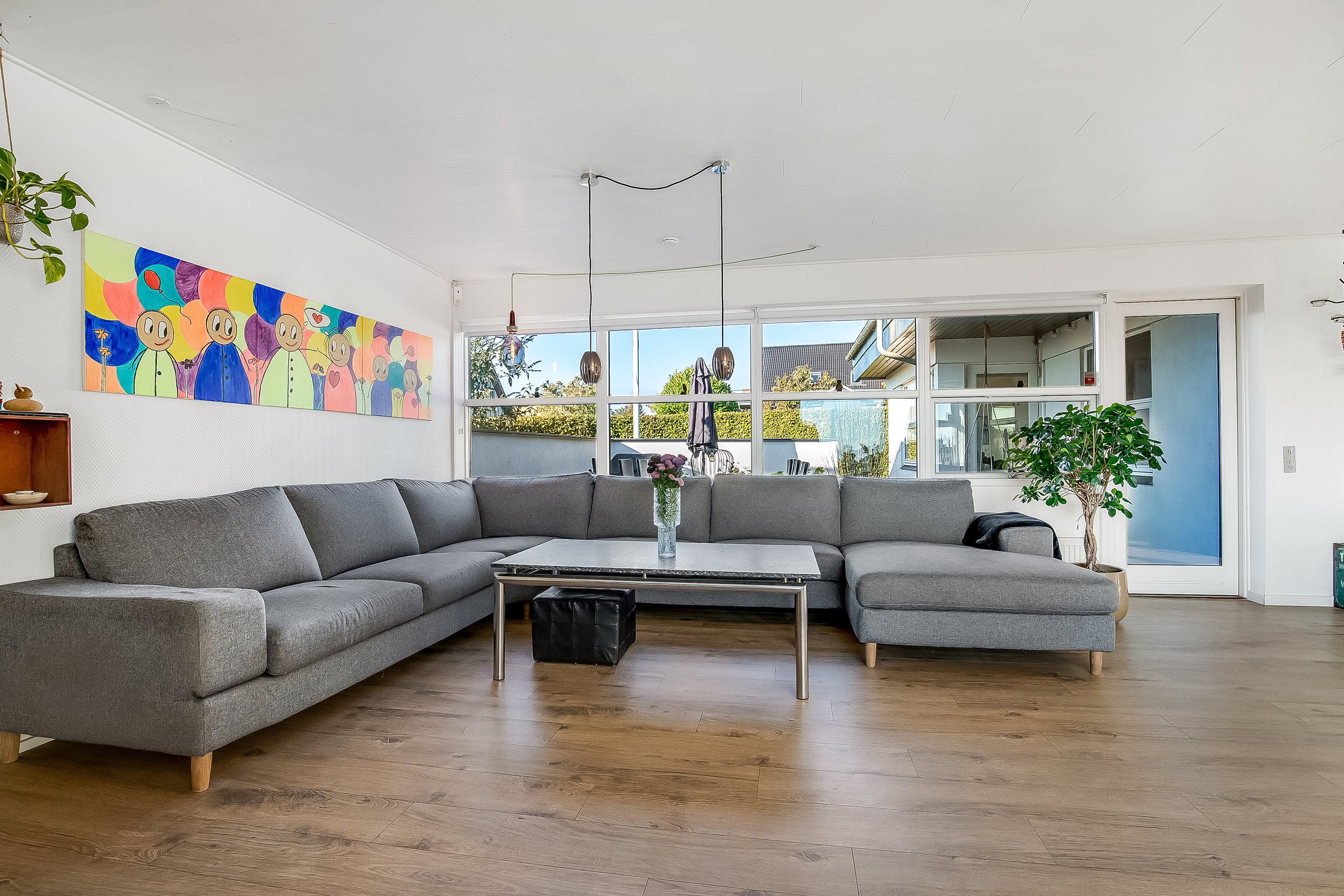 Fremhævet stue billede i fuldskærmstilstand. Billede af Kildeparken 1, Bredballe, 7120 Vejle Øst