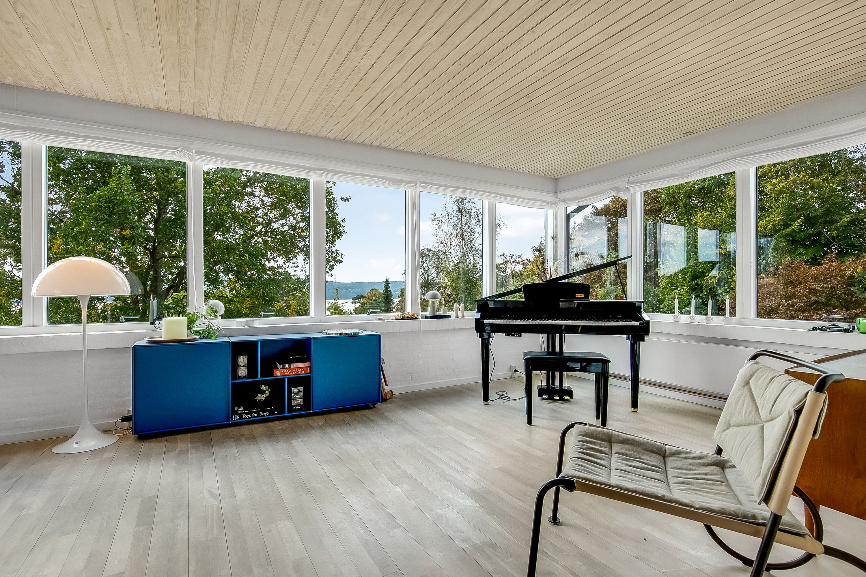 Fremhævet stue billede i fuldskærmstilstand. Billede af Langagervej 4, Bredballe, 7120 Vejle Øst