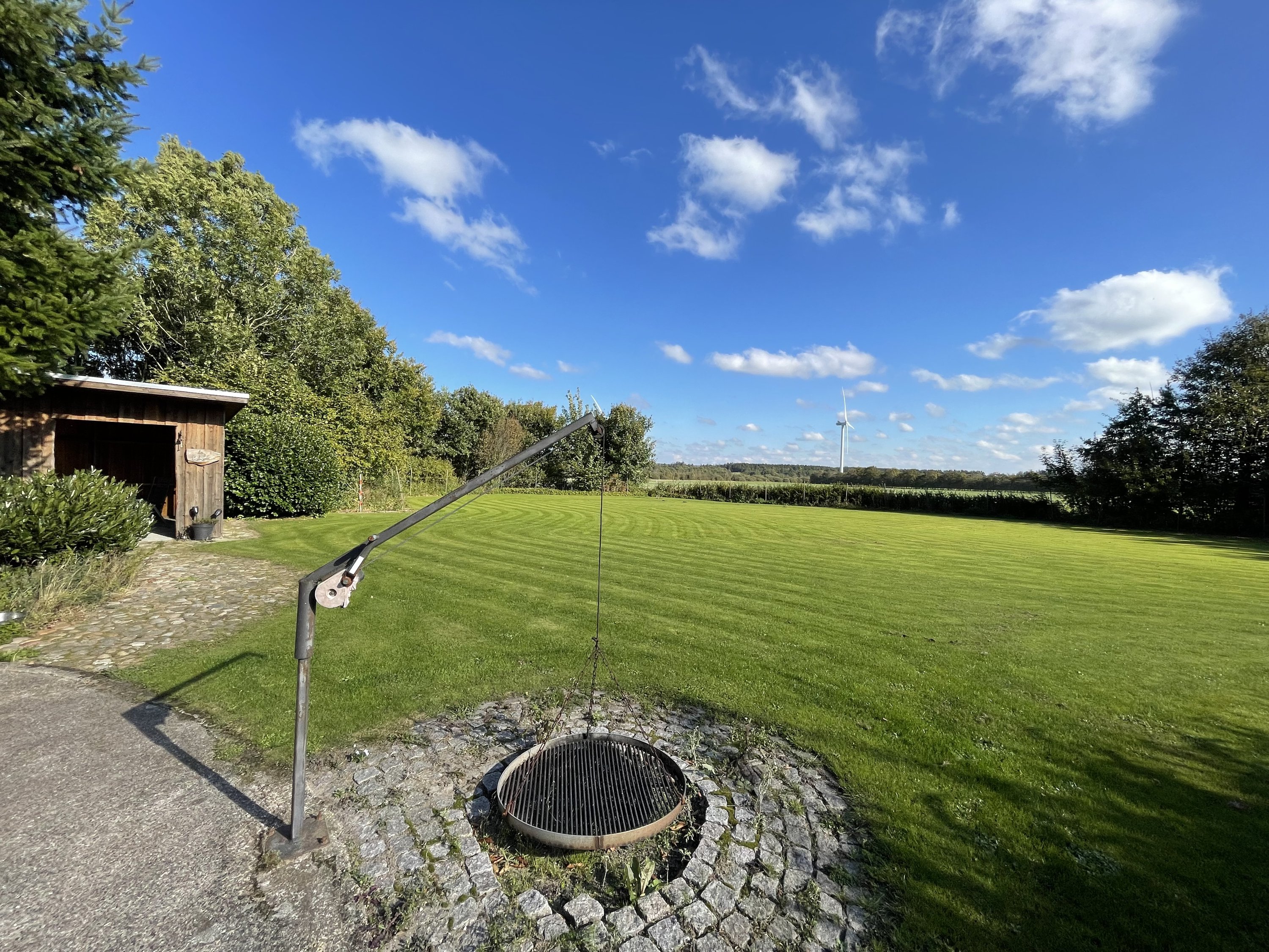 Miniaturebillede 2: udendørs. Billede af Lillebyvej 6, Brejning, 6920 Videbæk