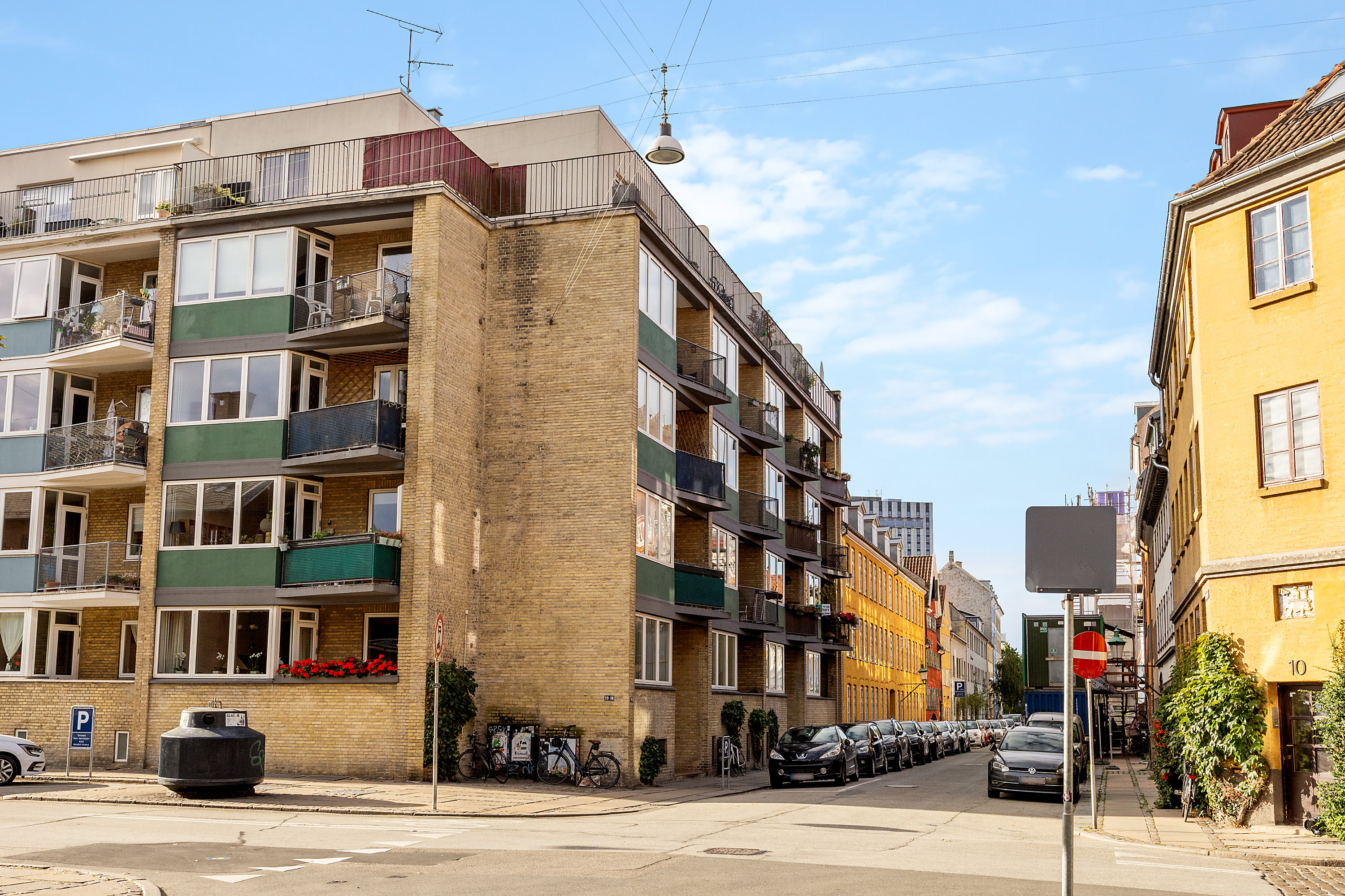 Fremhævet ejendommen billede i fuldskærmstilstand. Billede af Dronningensgade 18, 1. tv., 1420 København K