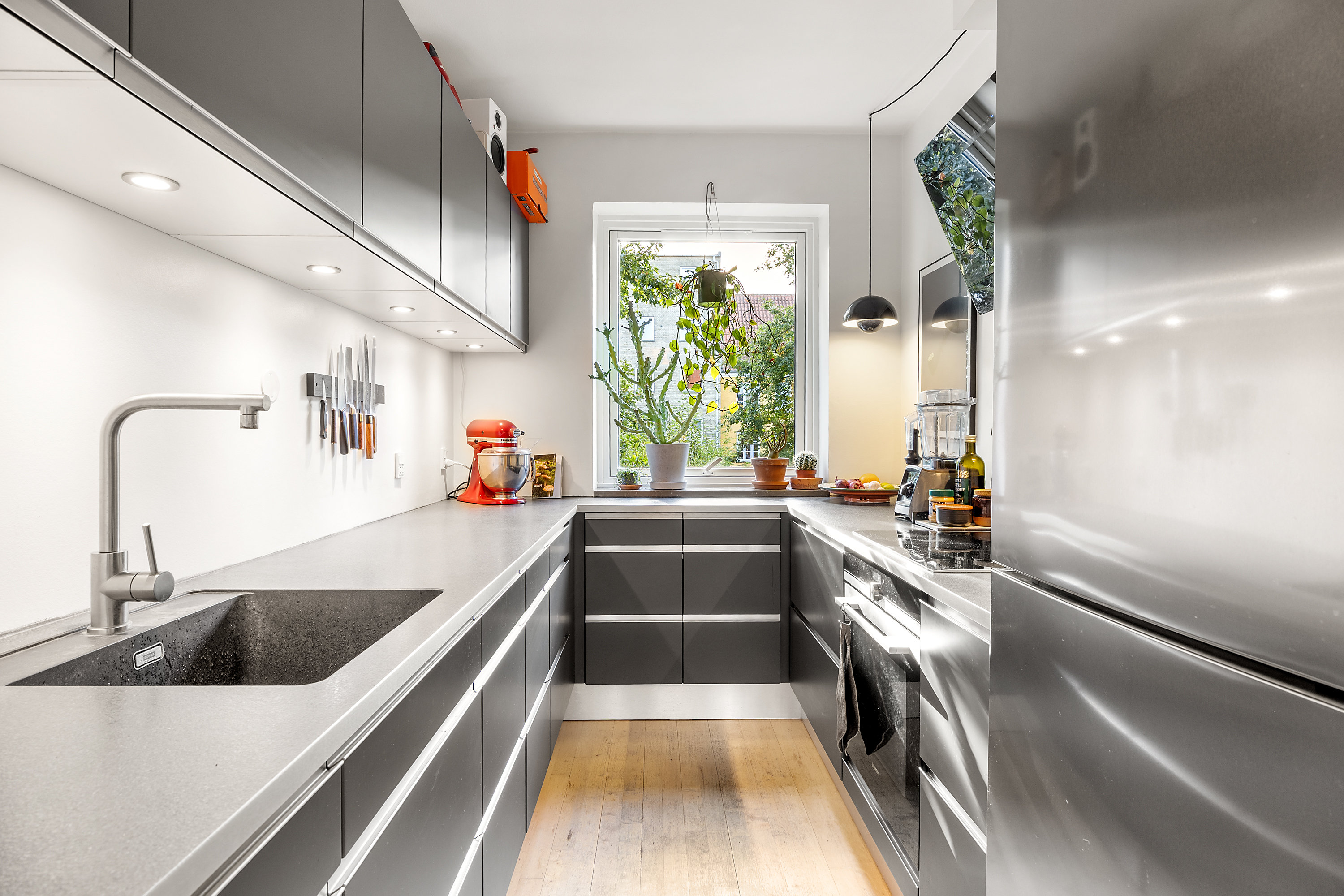 Fremhævet køkken billede i fuldskærmstilstand. Billede af Dronningensgade 18, 1. tv., 1420 København K