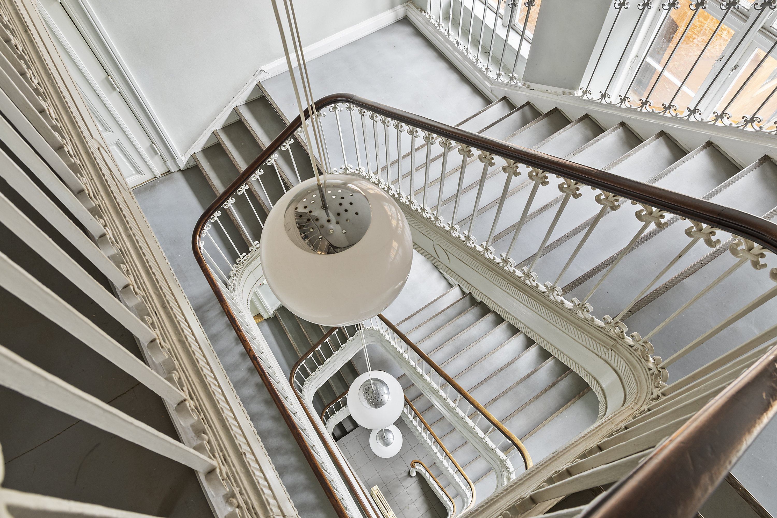 Fremhævet opgang billede i fuldskærmstilstand. Billede af Strandgade 12, 3., 1401 København K