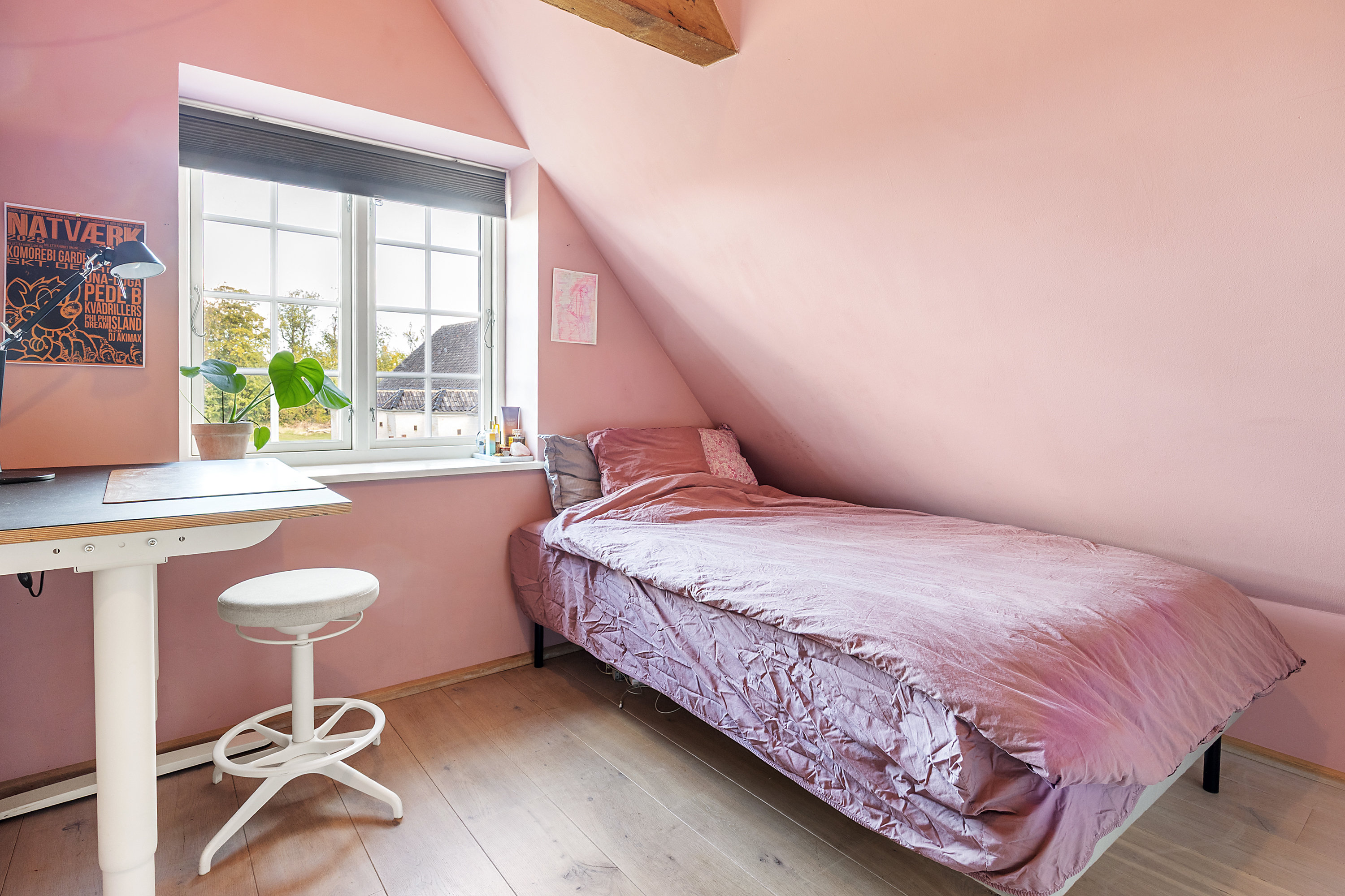 Fremhævet soveværelse billede i fuldskærmstilstand. Billede af Krudtløbsvej 2D, 1439 København K