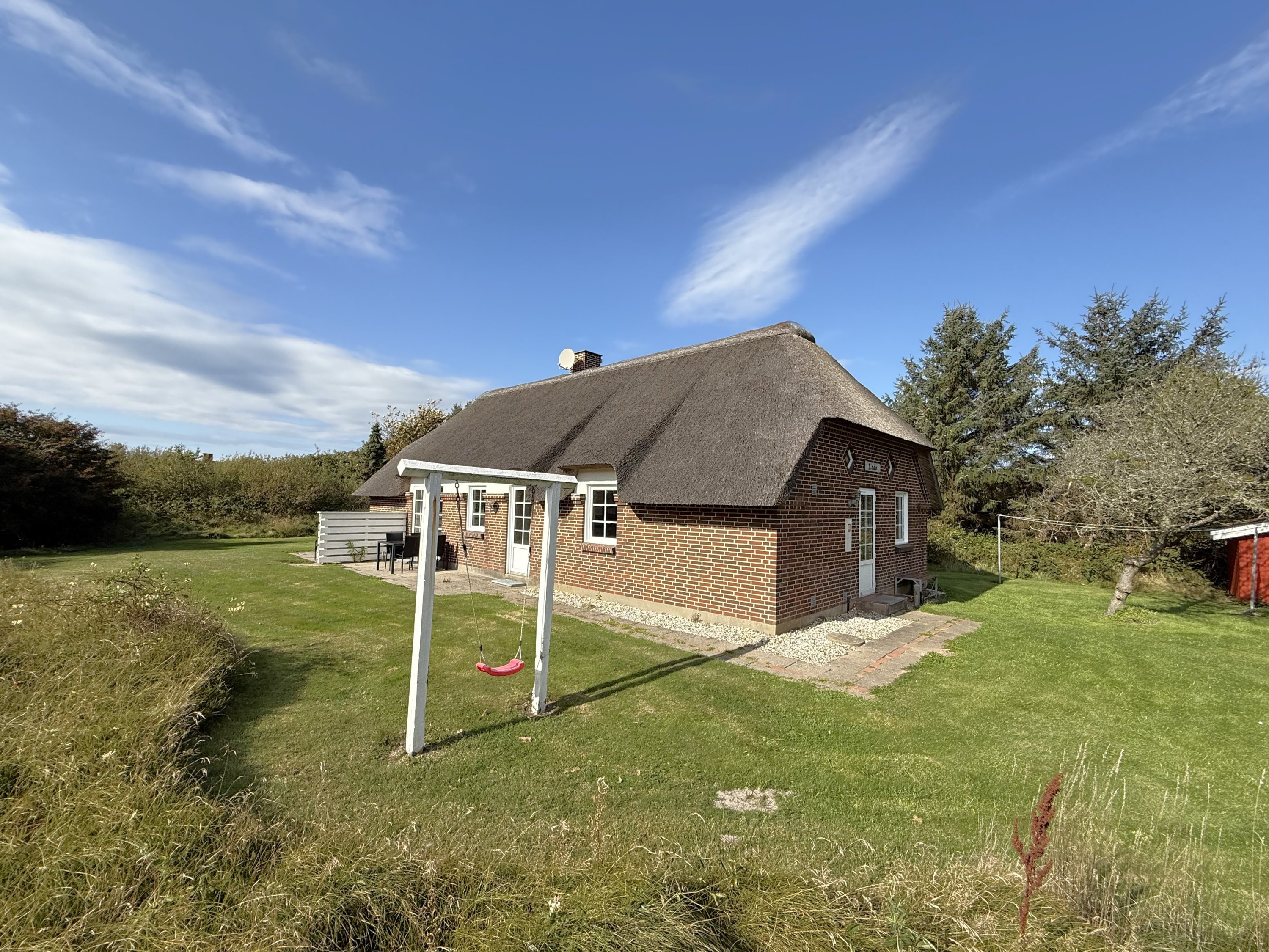 Fremhævet  billede i fuldskærmstilstand. Billede af Bilbergsvej 25, Bjerregaard, 6960 Hvide Sande