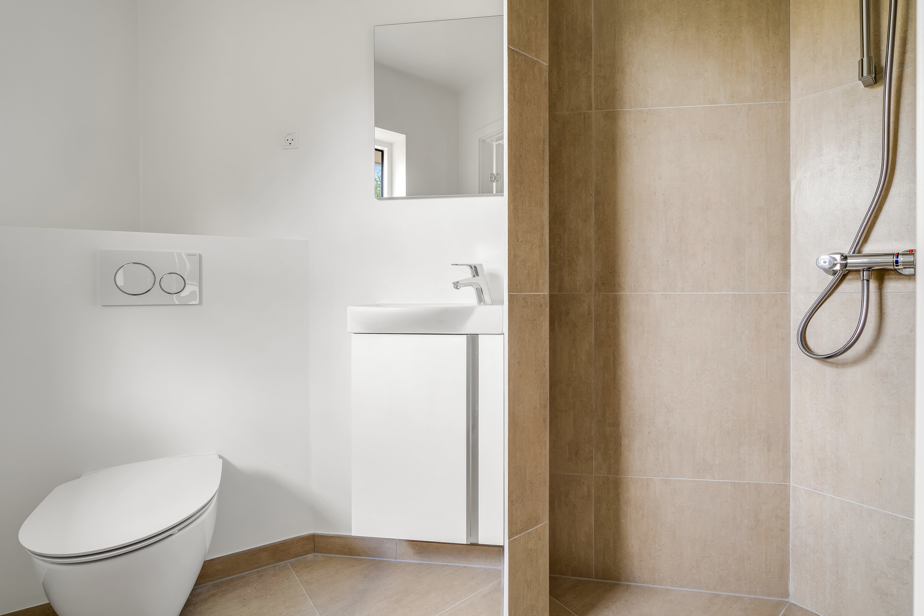 Fremhævet badeværelse billede i fuldskærmstilstand. Billede af Ramsager 33B, 3230 Græsted