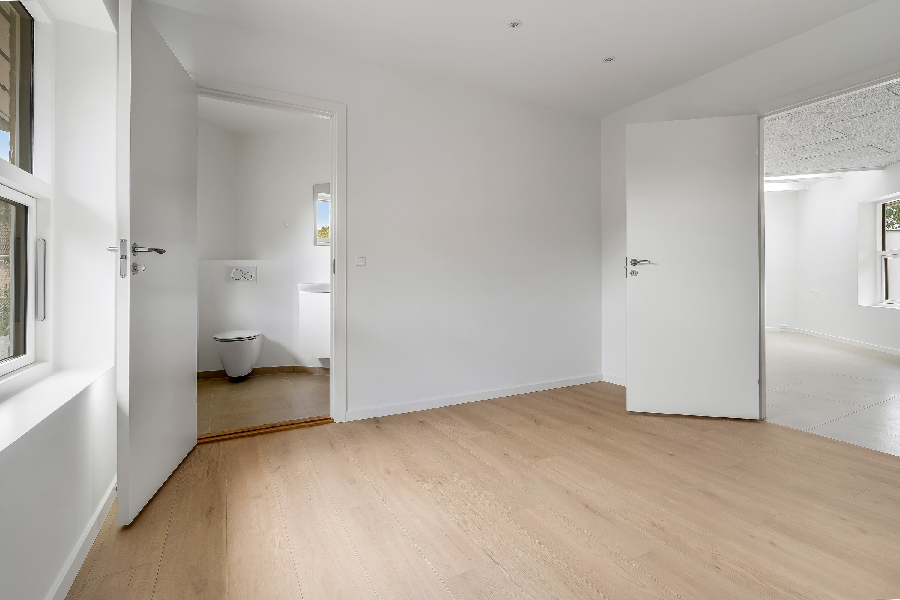 Fremhævet gang billede i fuldskærmstilstand. Billede af Ramsager 33B, 3230 Græsted