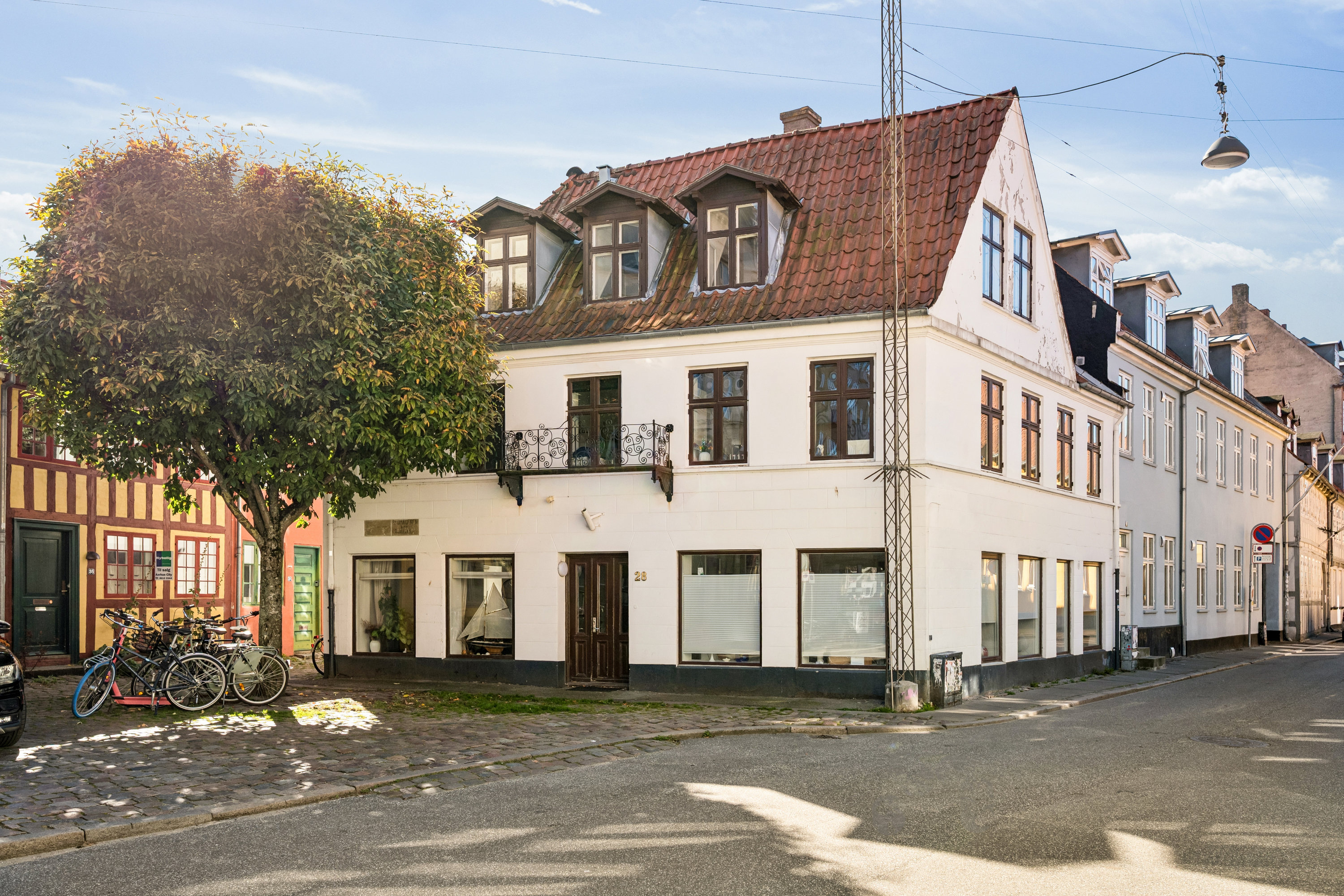 Fremhævet ejendommen billede i fuldskærmstilstand. Billede af Studsgade 28, st.. tv., 8000 Aarhus C