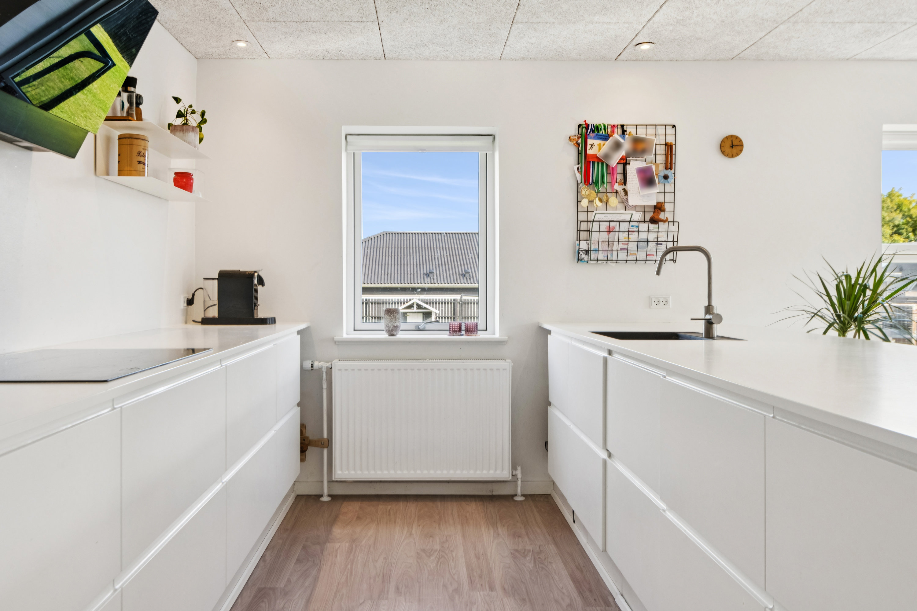 Fremhævet køkken billede i fuldskærmstilstand. Billede af Drastrup Skovvej 31, 9200 Aalborg SV