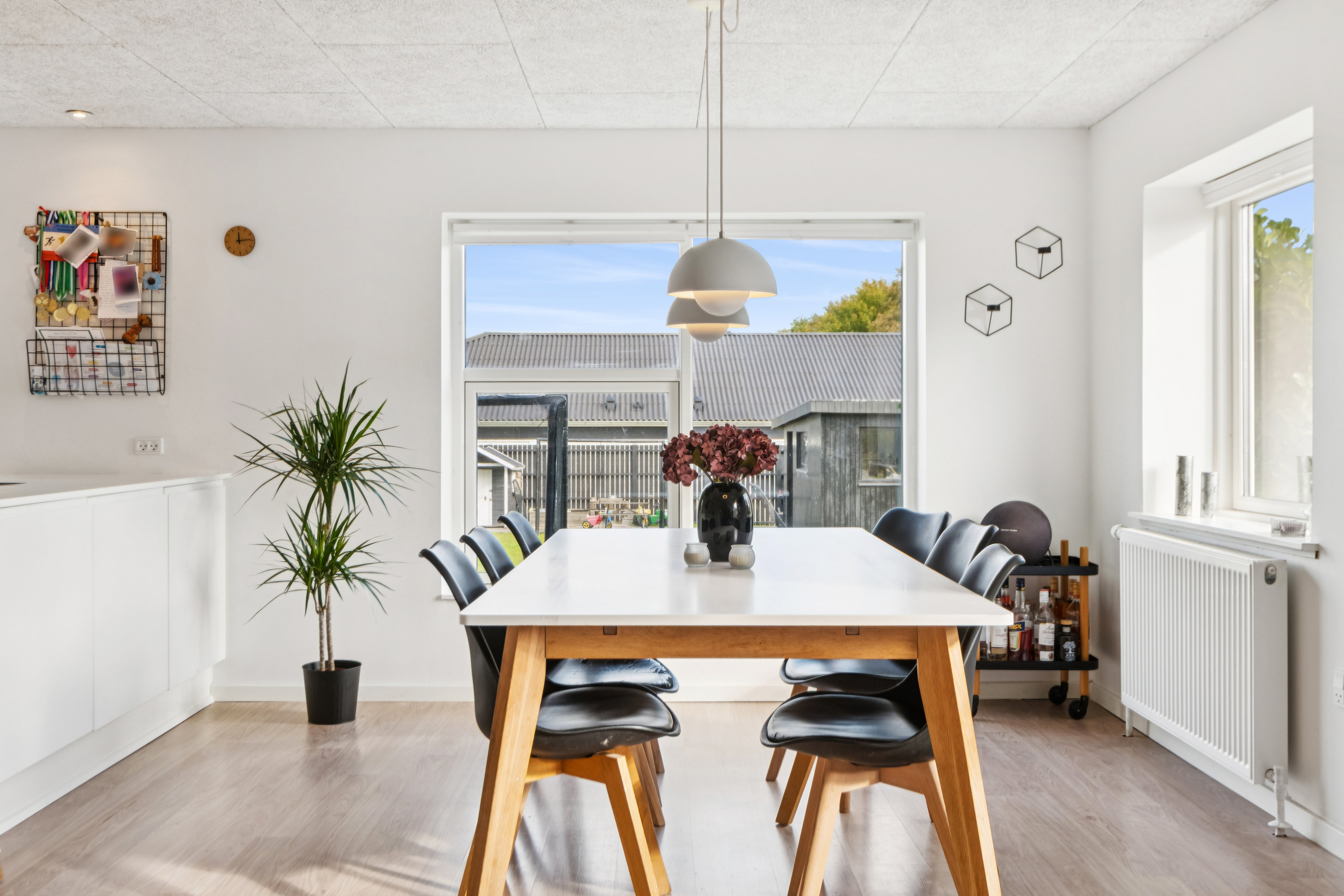 Fremhævet spisestue billede i fuldskærmstilstand. Billede af Drastrup Skovvej 31, 9200 Aalborg SV
