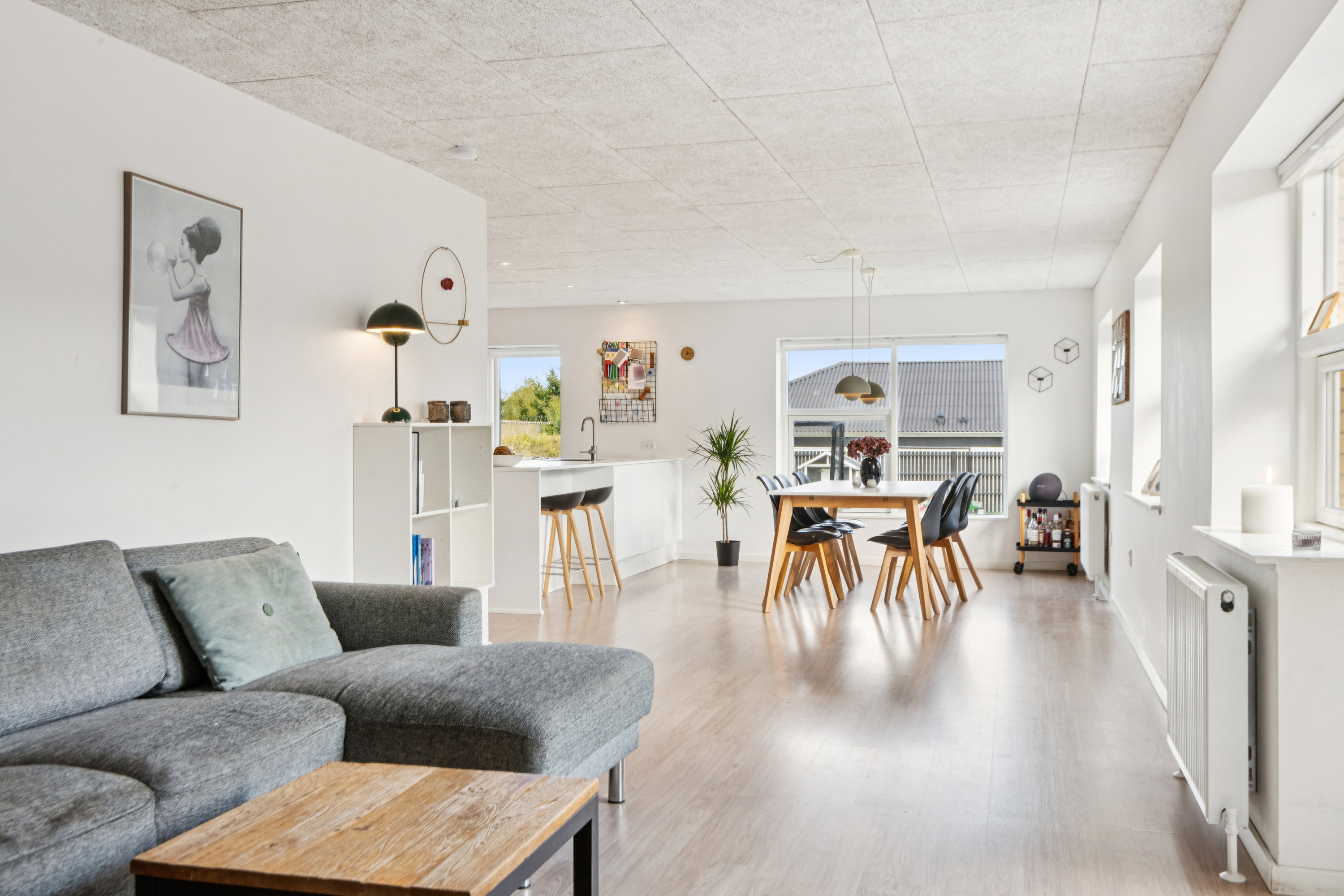 Fremhævet stue billede i fuldskærmstilstand. Billede af Drastrup Skovvej 31, 9200 Aalborg SV