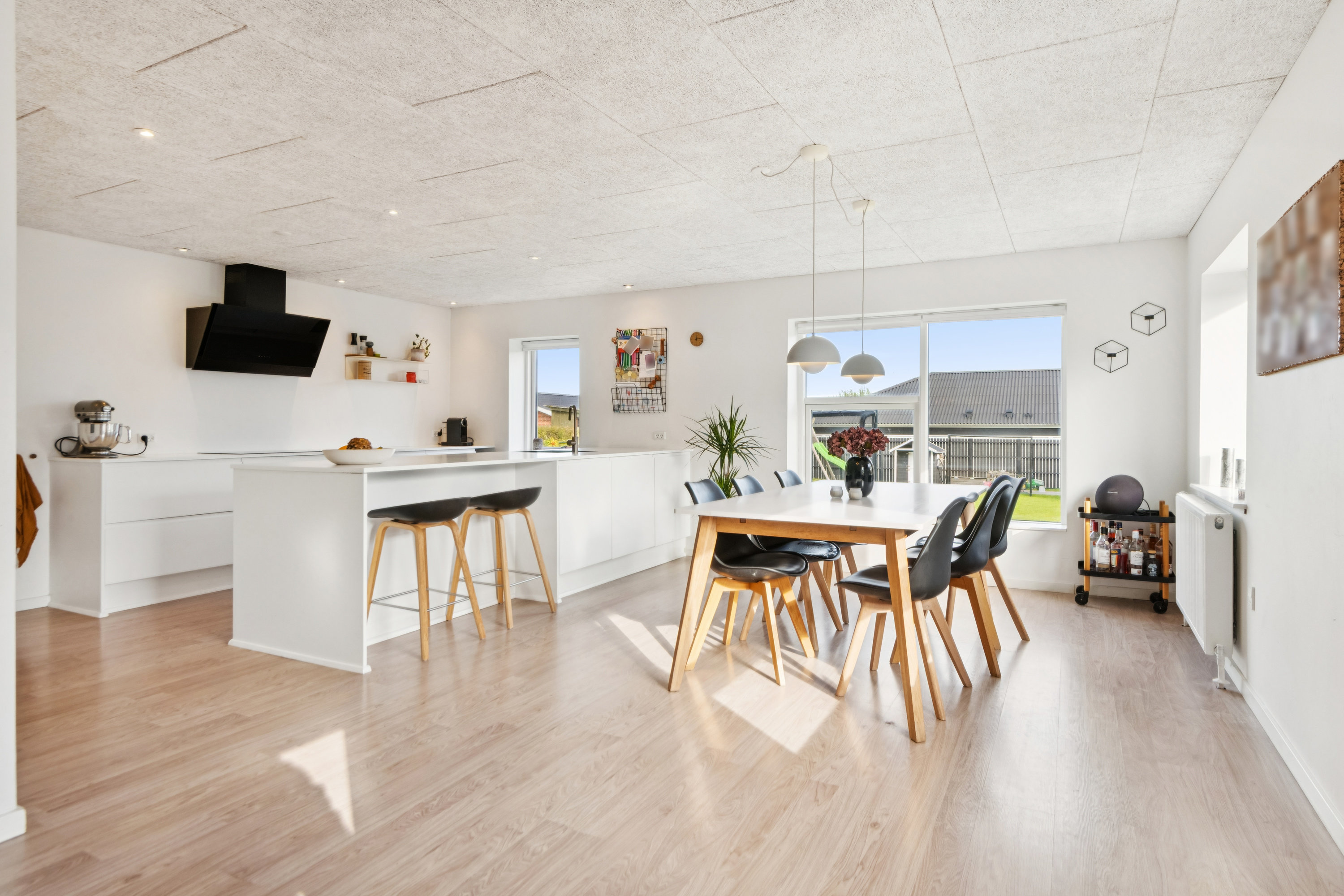 Fremhævet stue billede i fuldskærmstilstand. Billede af Drastrup Skovvej 31, 9200 Aalborg SV