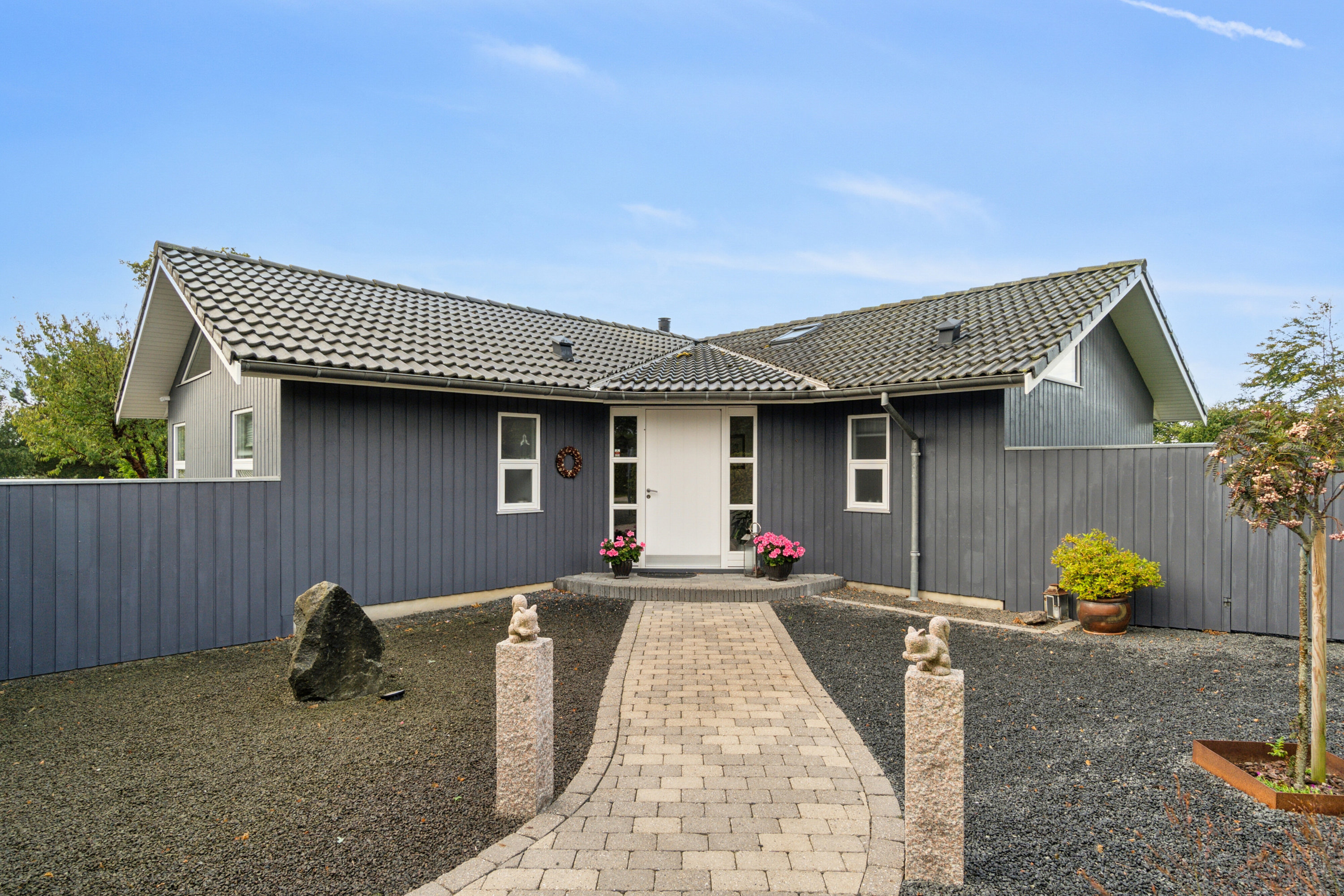 Fremhævet udendørs billede i fuldskærmstilstand. Billede af Solsortevej 4, Kongsmark, 4200 Slagelse