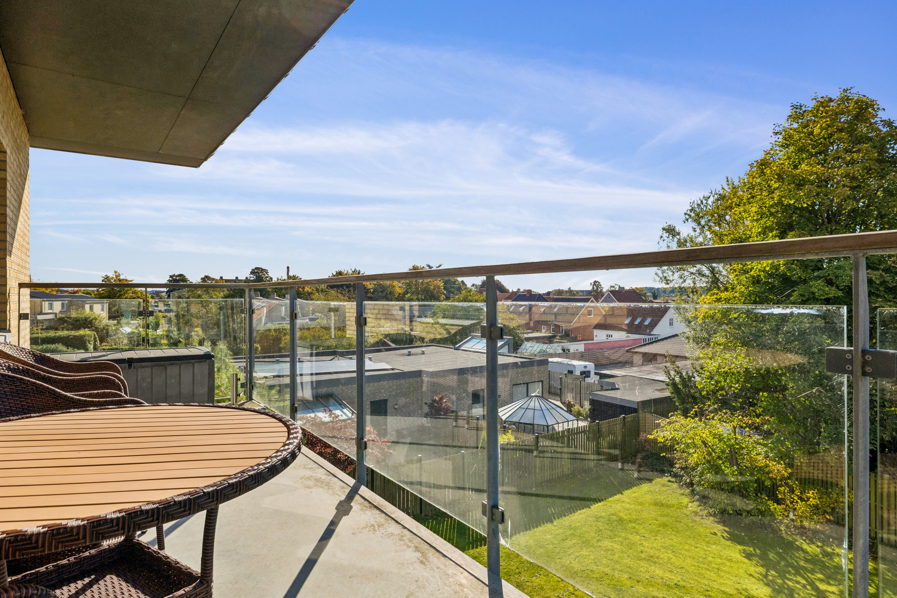 Fremhævet altan billede i fuldskærmstilstand. Billede af Mølleparken 13, 2. 10., 8660 Skanderborg