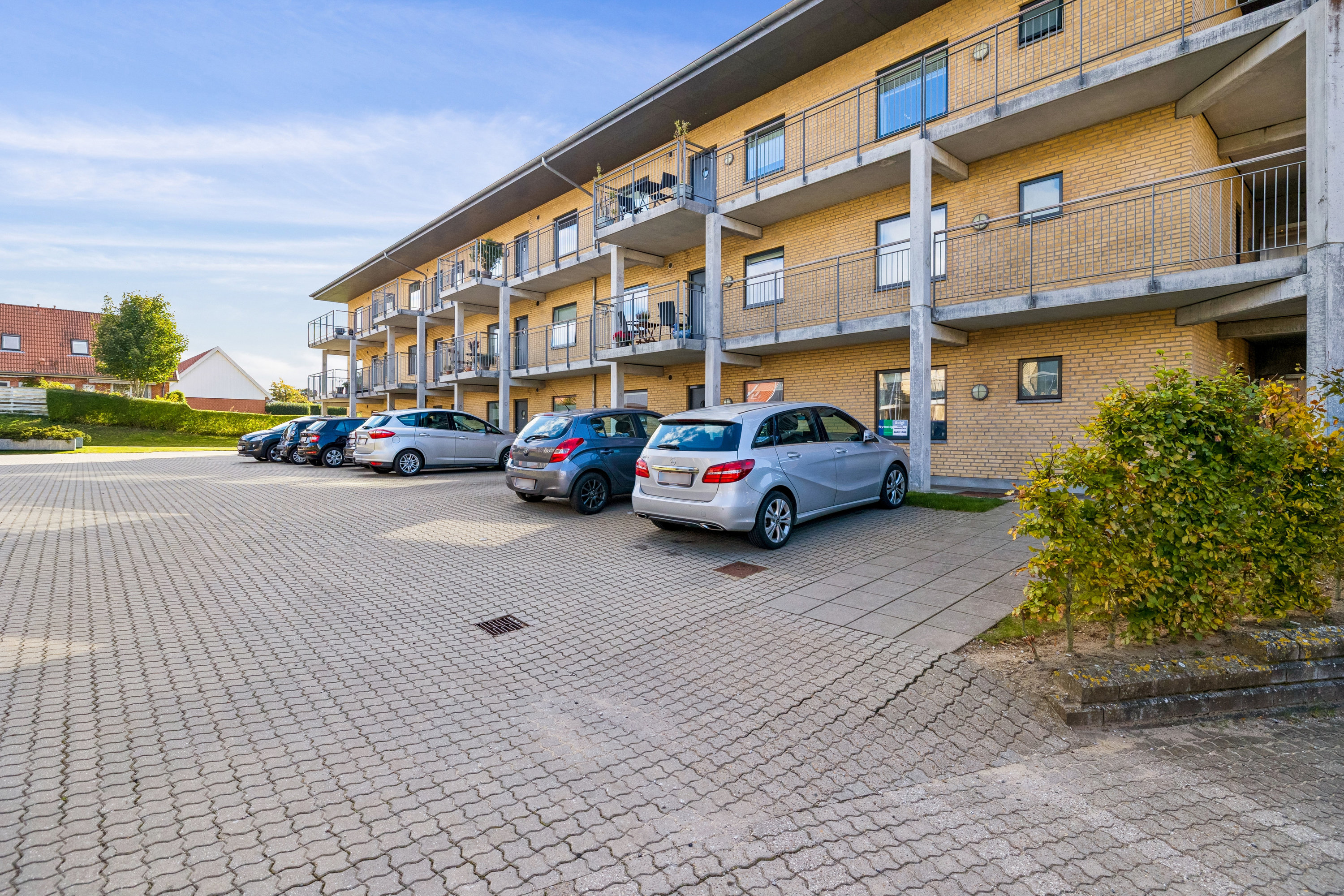 Fremhævet parkering billede i fuldskærmstilstand. Billede af Mølleparken 13, 2. 10., 8660 Skanderborg