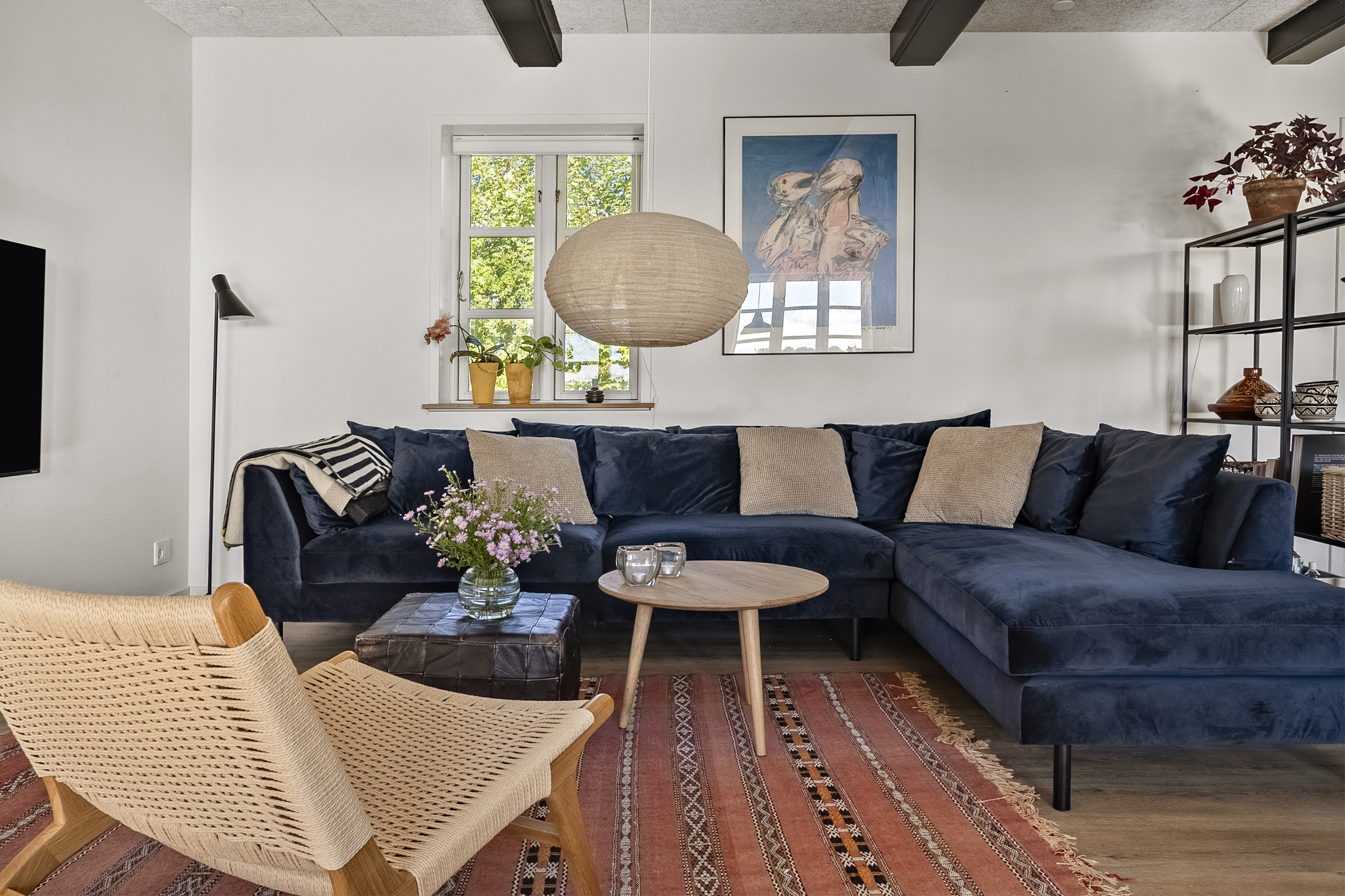 Fremhævet stue billede i fuldskærmstilstand. Billede af Korsbækdal 4, 7150 Barrit