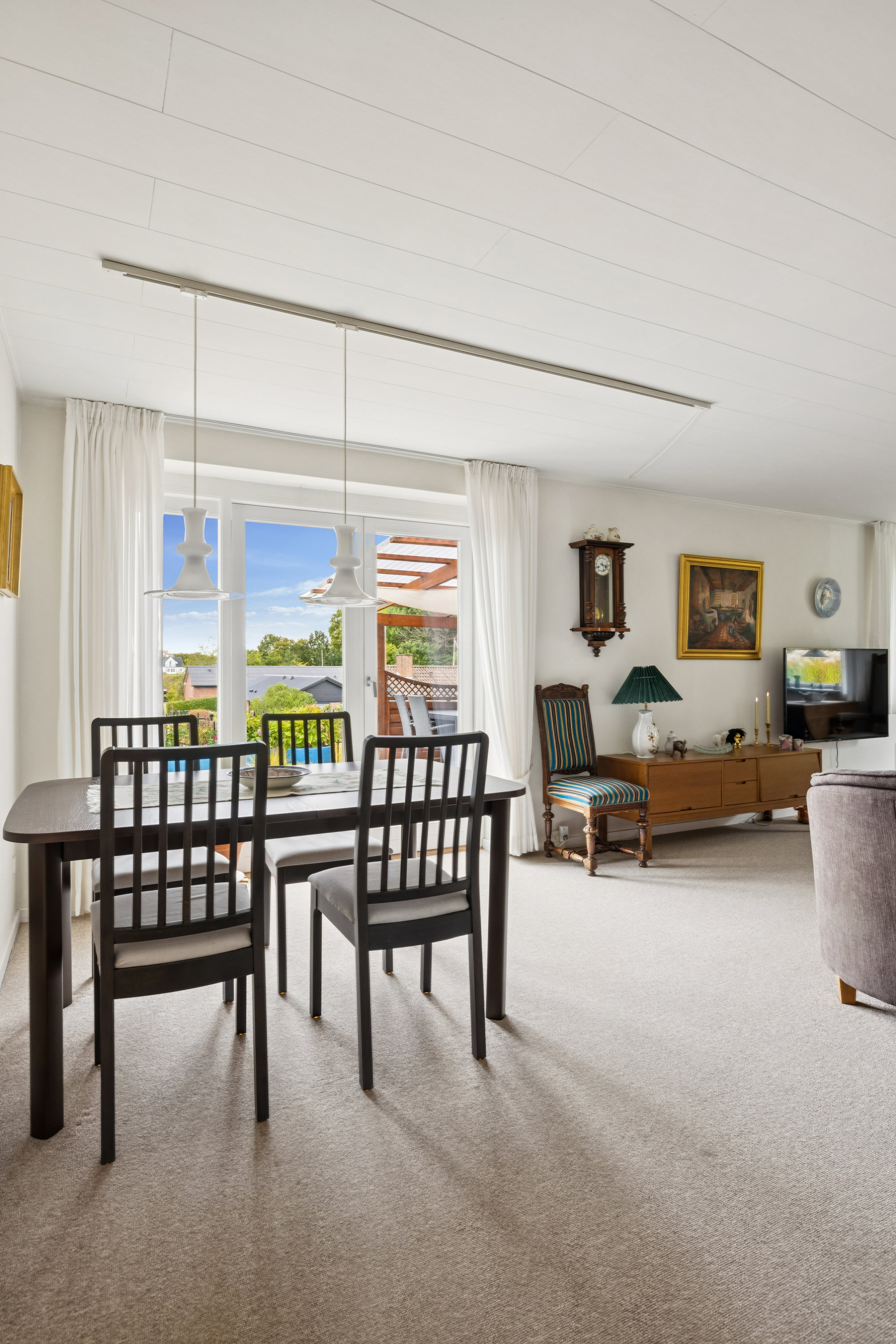 Fremhævet stue billede i fuldskærmstilstand. Billede af Østre Fasanvej 28, 8410 Rønde