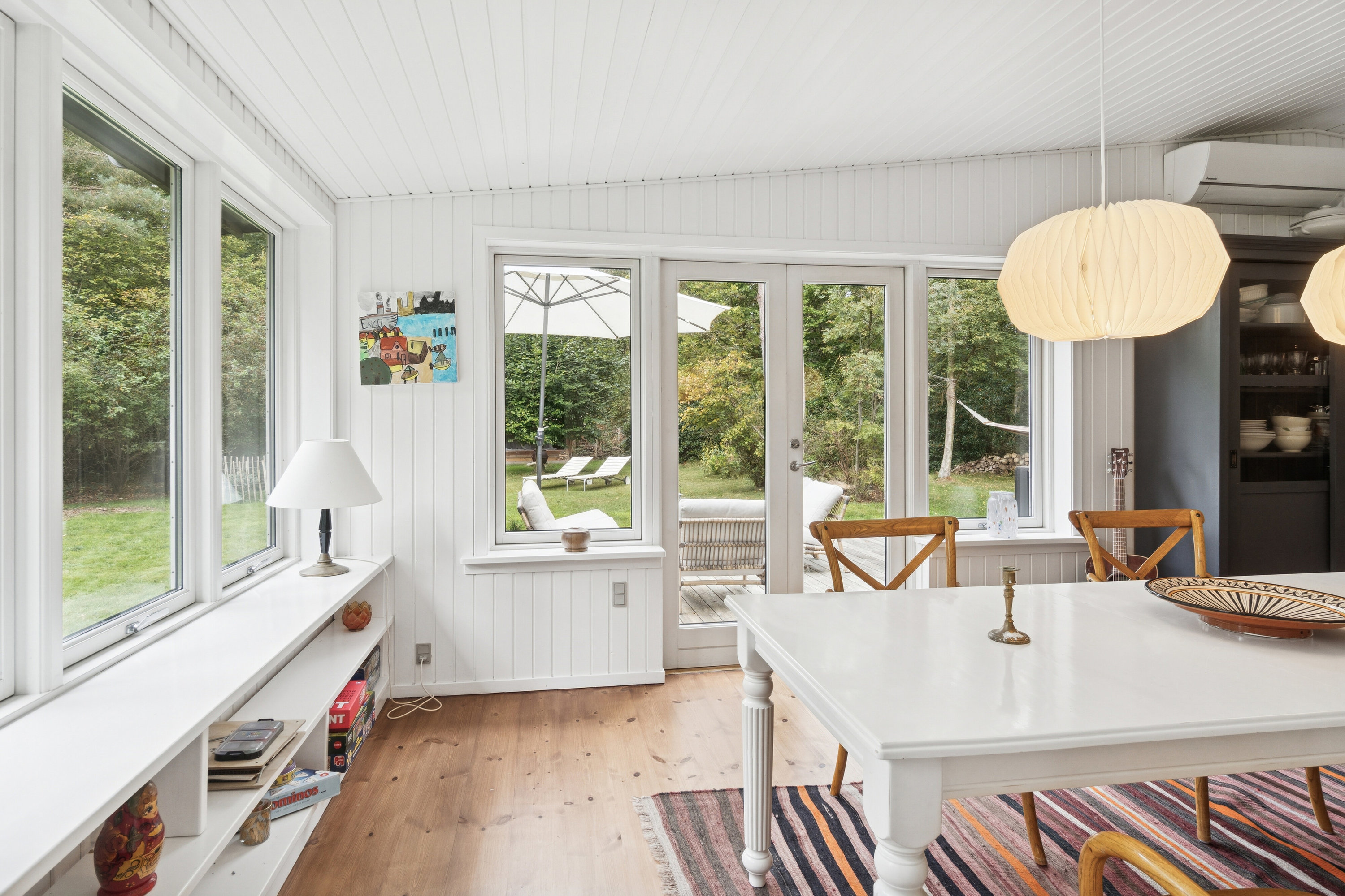 Fremhævet spisestue billede i fuldskærmstilstand. Billede af Holger Andresens Vænge 11, 4581 Rørvig