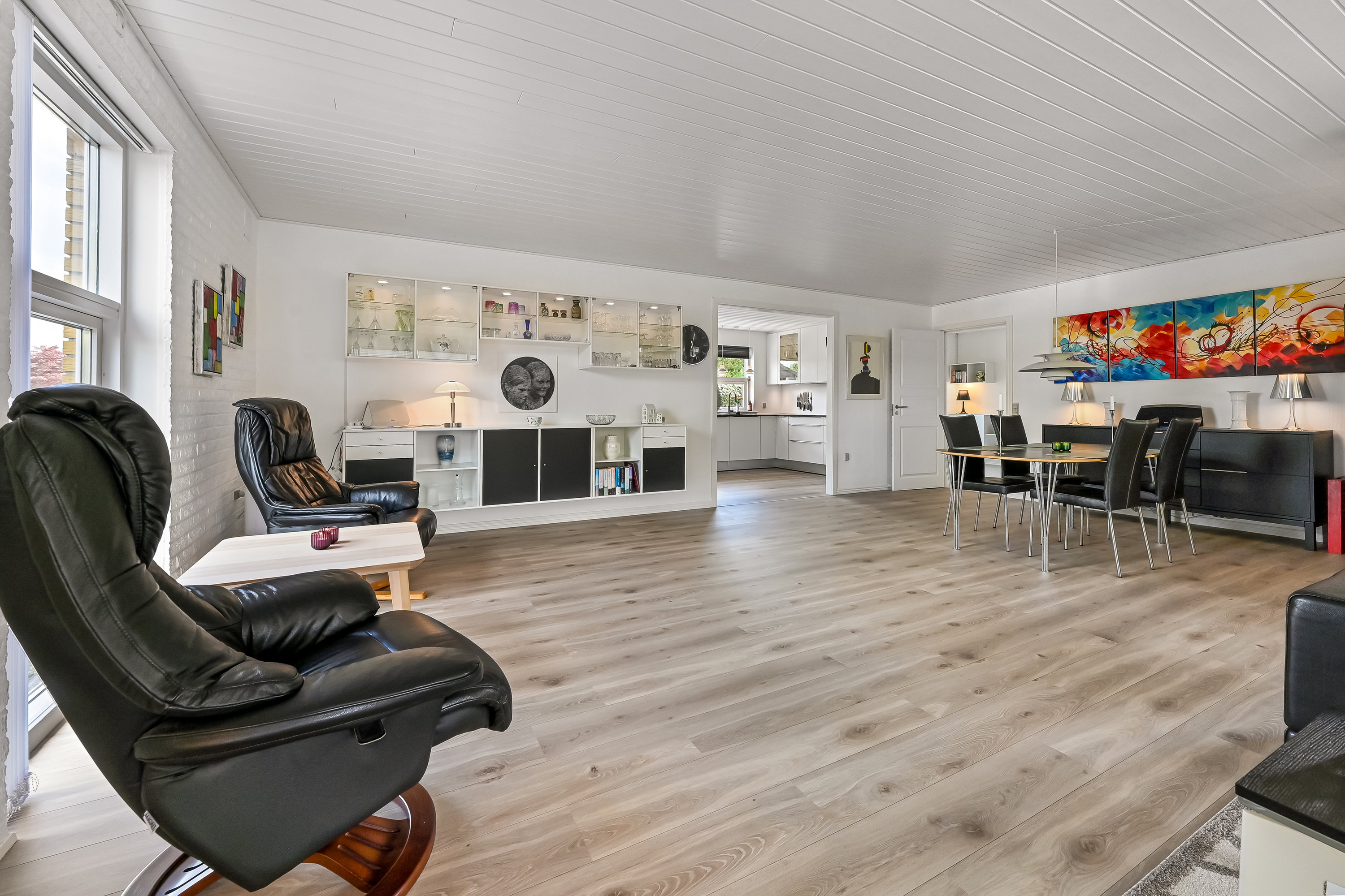 Fremhævet stue billede i fuldskærmstilstand. Billede af Straussvej 11, 7400 Herning