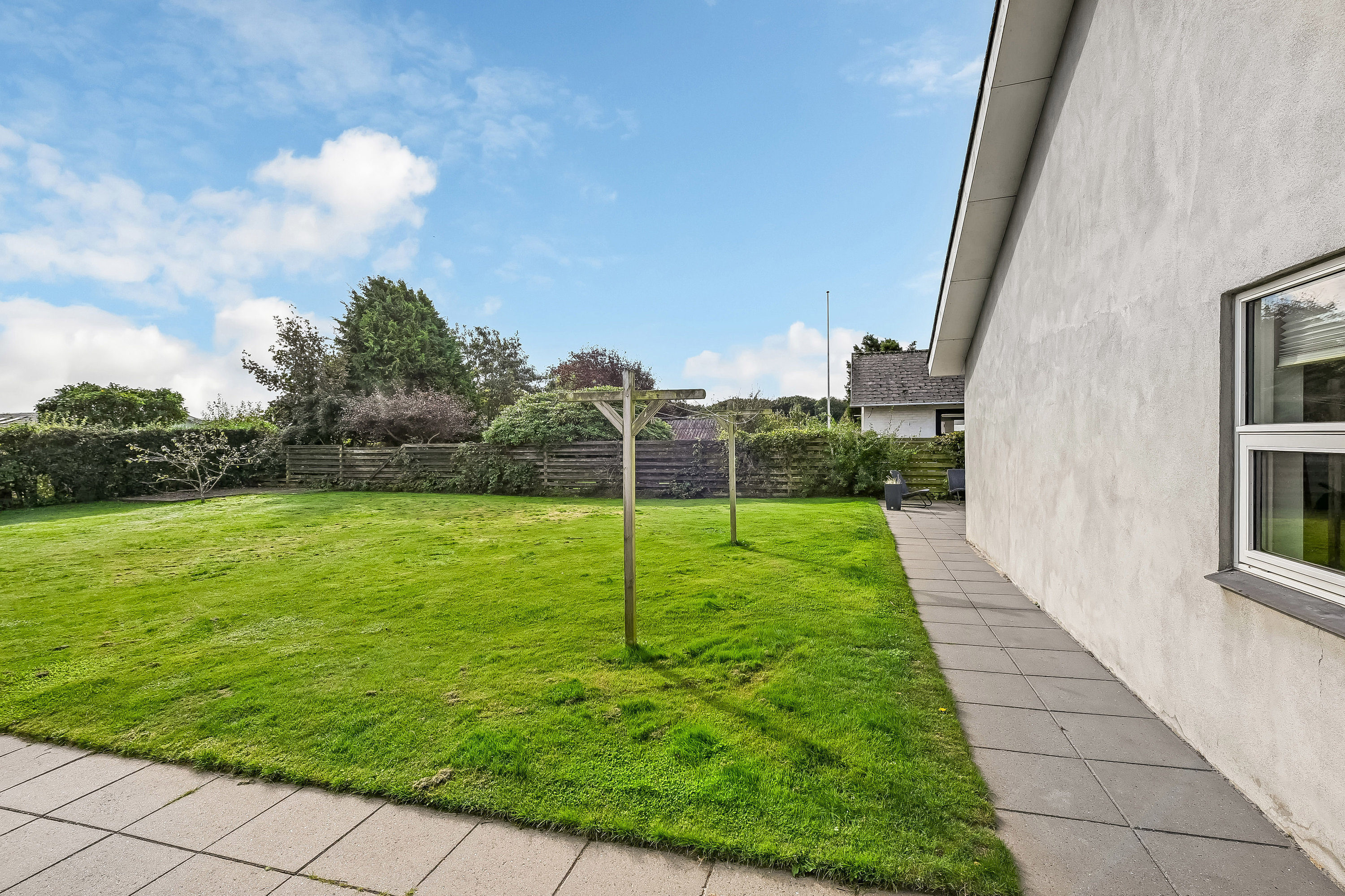 Fremhævet have billede i fuldskærmstilstand. Billede af Højlunds Alle 17, 6710 Esbjerg V