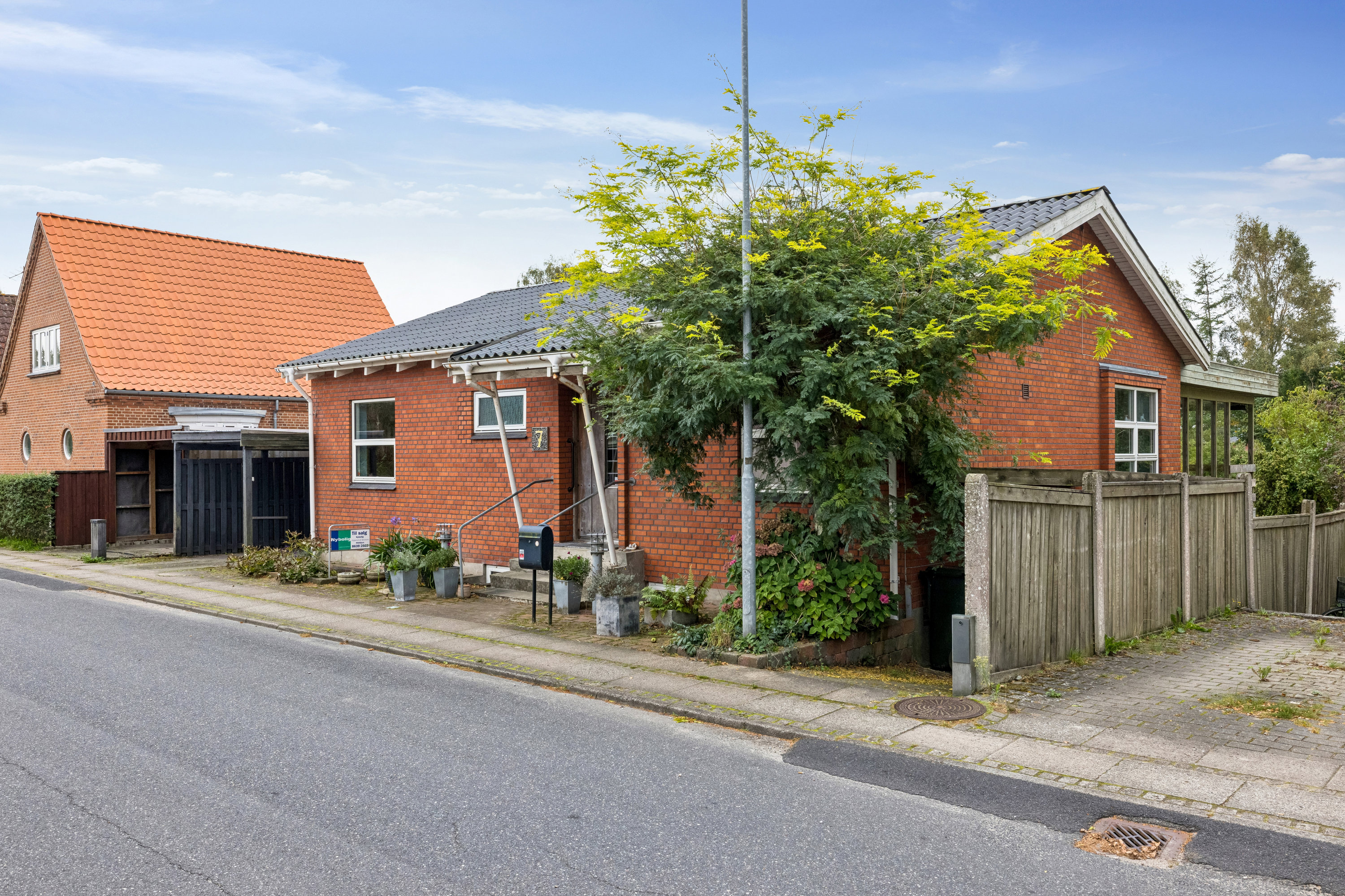 Fremhævet ejendom 1 billede i fuldskærmstilstand. Billede af Nygade 7, 8550 Ryomgård