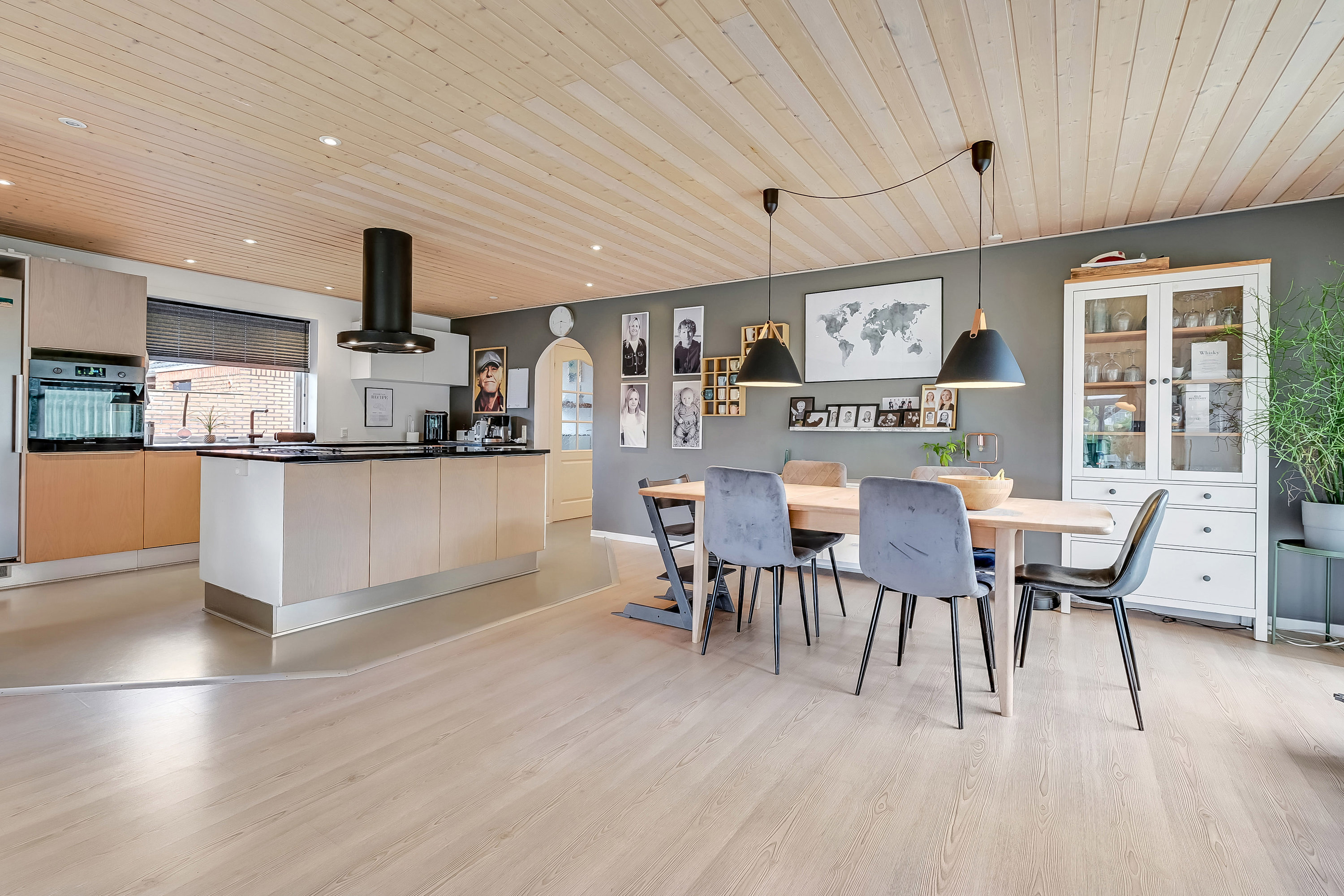 Miniaturebillede 2: køkken. Billede af Ryttervænget 12, Hjerting, 6710 Esbjerg V