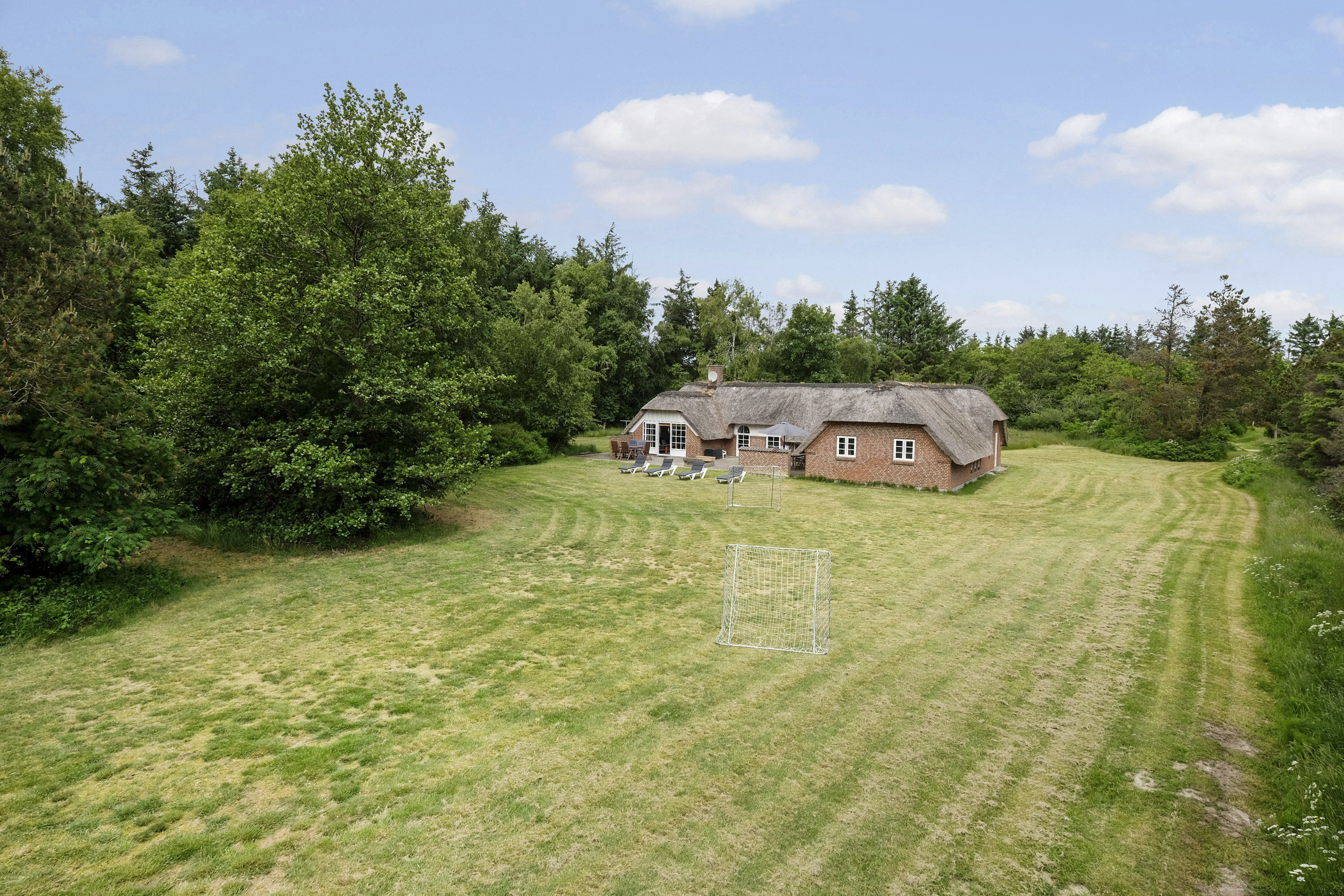 Fremhævet  billede i fuldskærmstilstand. Billede af Vester Mosevej 28, Husby, 6990 Ulfborg